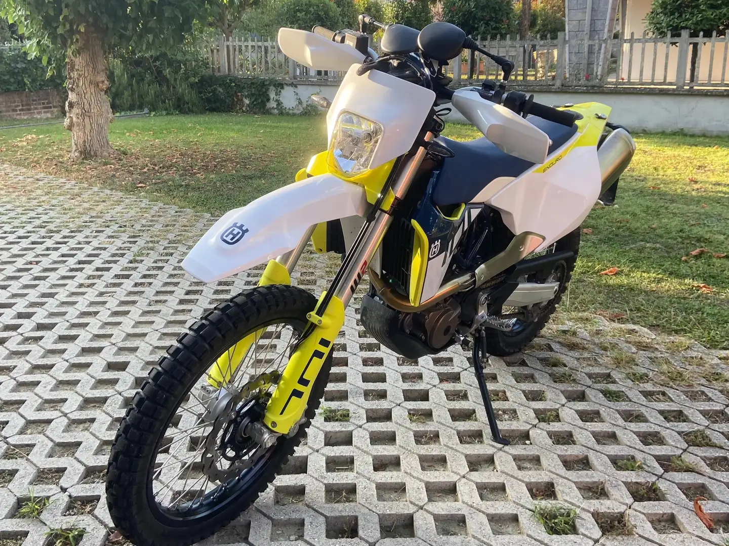 Husqvarna 701 Enduro Enduro Stradale Bianco - 1