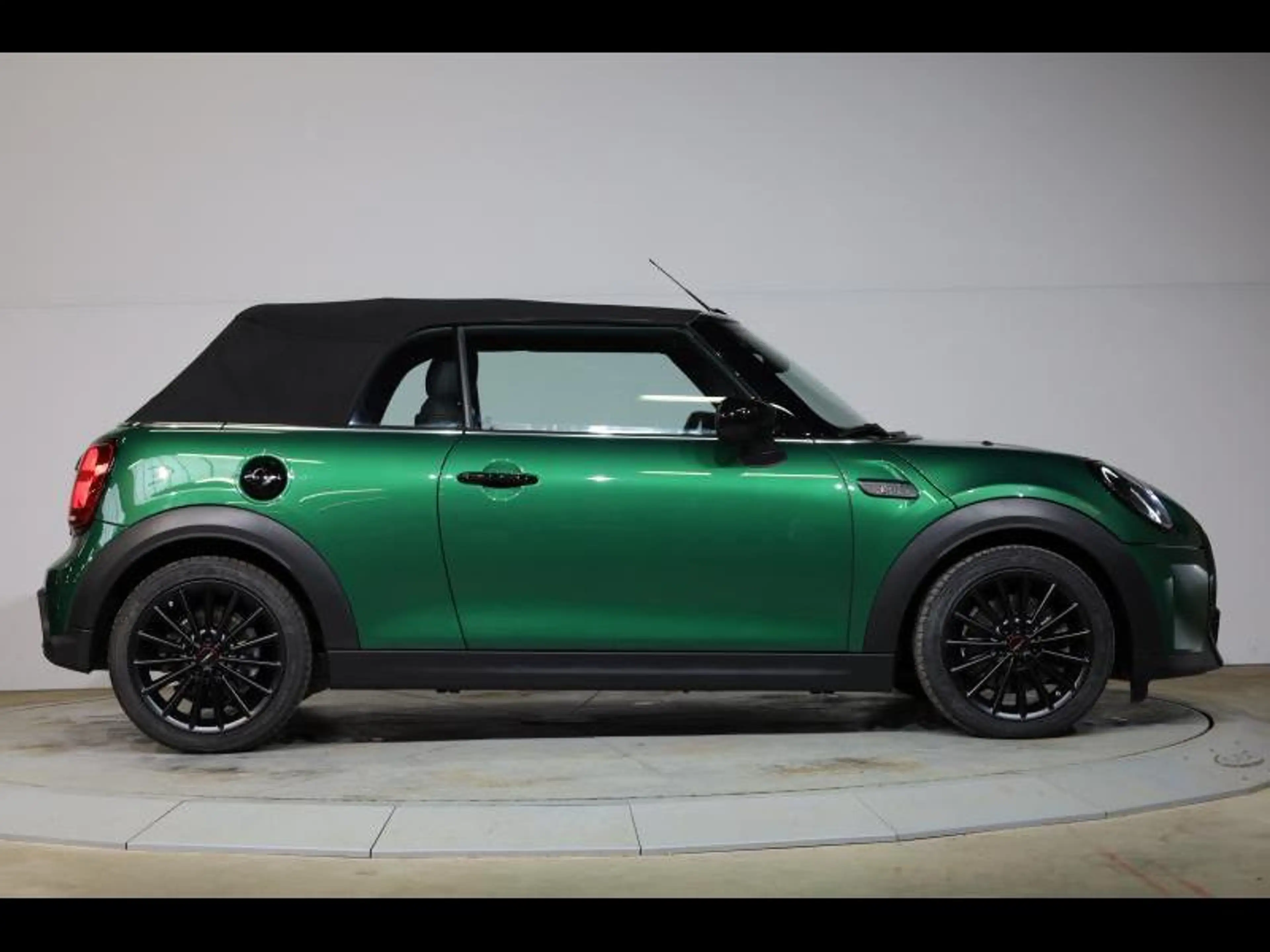 MINI Cooper S Cabrio — photo 11