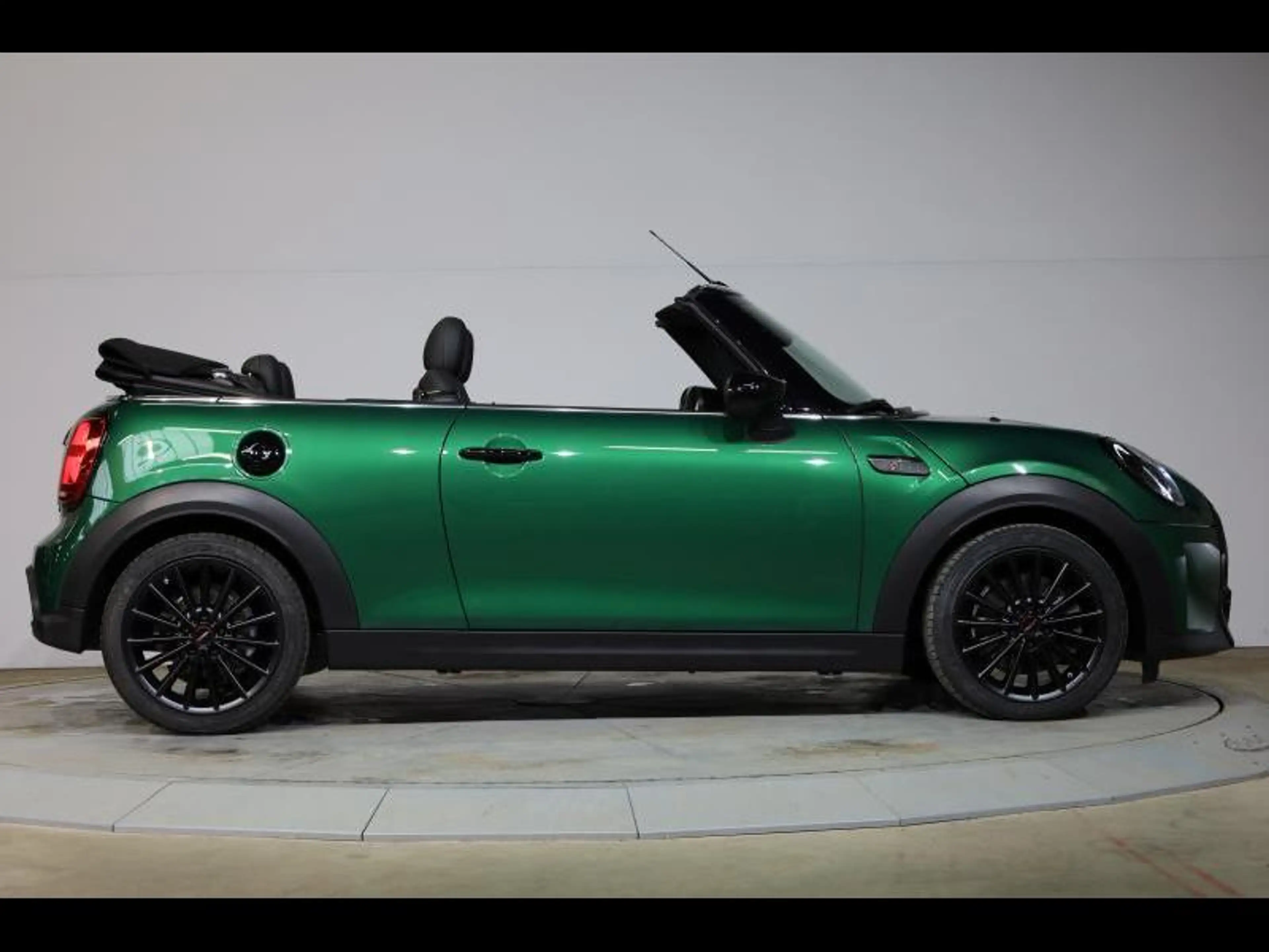 MINI Cooper S Cabrio — photo 3