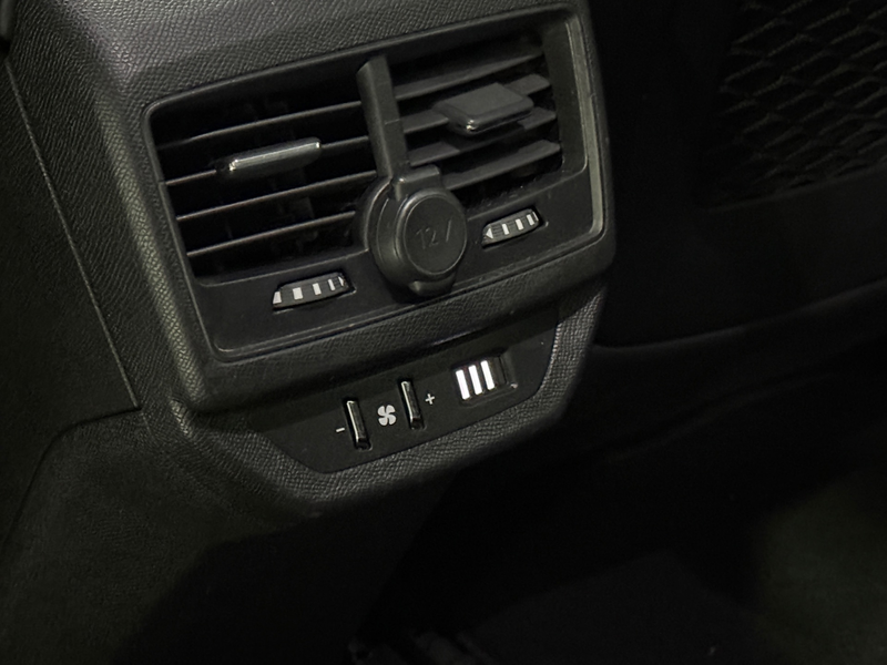 Peugeot 5008 130PK |Trekhaak| Style |Led|Navi| 7-Zits | Parelmo — photo 32