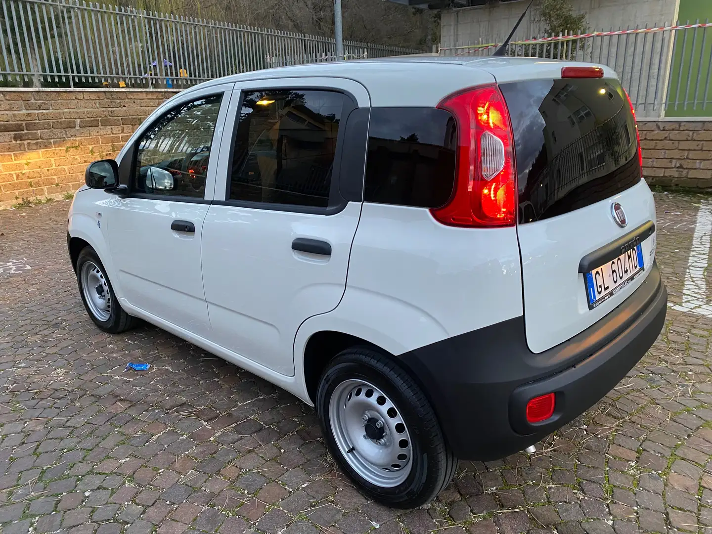 Fiat Panda SUBEBTRO LEASING Panda 1.0 pop van hybrid euro 6d Bianco - 1