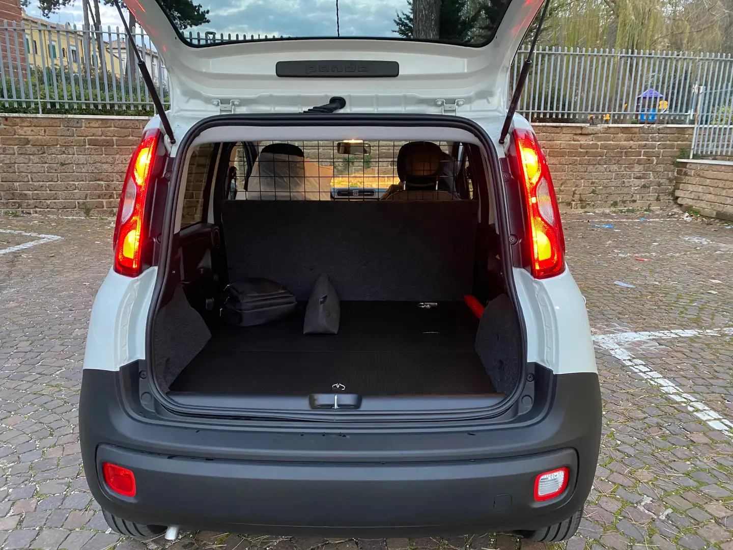 Fiat Panda SUBEBTRO LEASING Panda 1.0 pop van hybrid euro 6d Bianco - 2