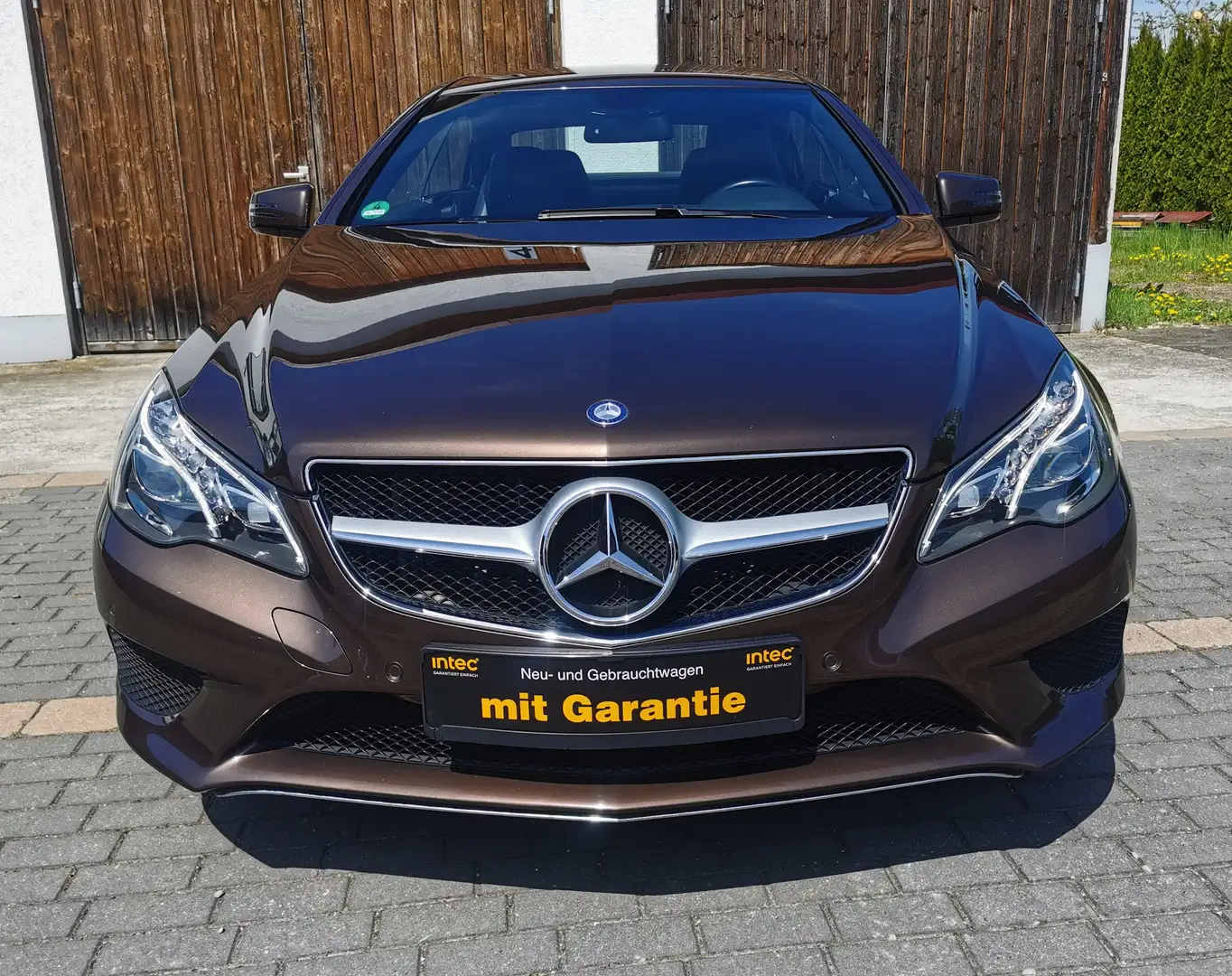 Mercedes-Benz E 200 E 200 TOP Gepflegt* Garantie* LED* Navi* Marrone - 2