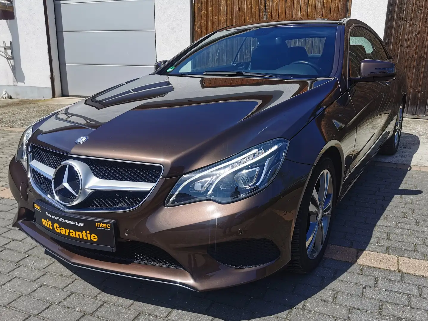 Mercedes-Benz E 200 E 200 TOP Gepflegt* Garantie* LED* Navi* Marrone - 1