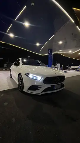 Mercedes-Benz A 220