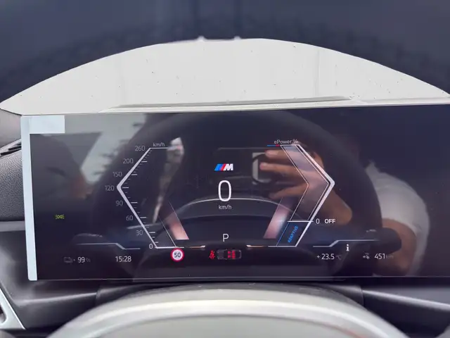 BMW I4 view 9