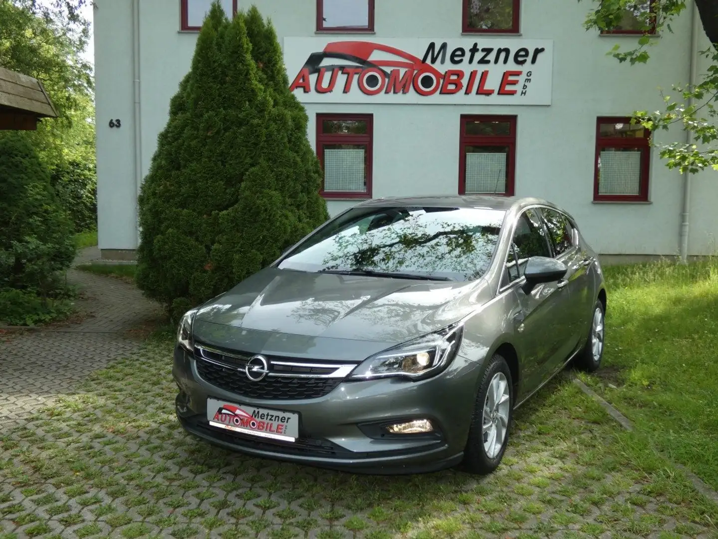 Opel Astra Dynamic, FH vo.+hi., MFL Gris - 1