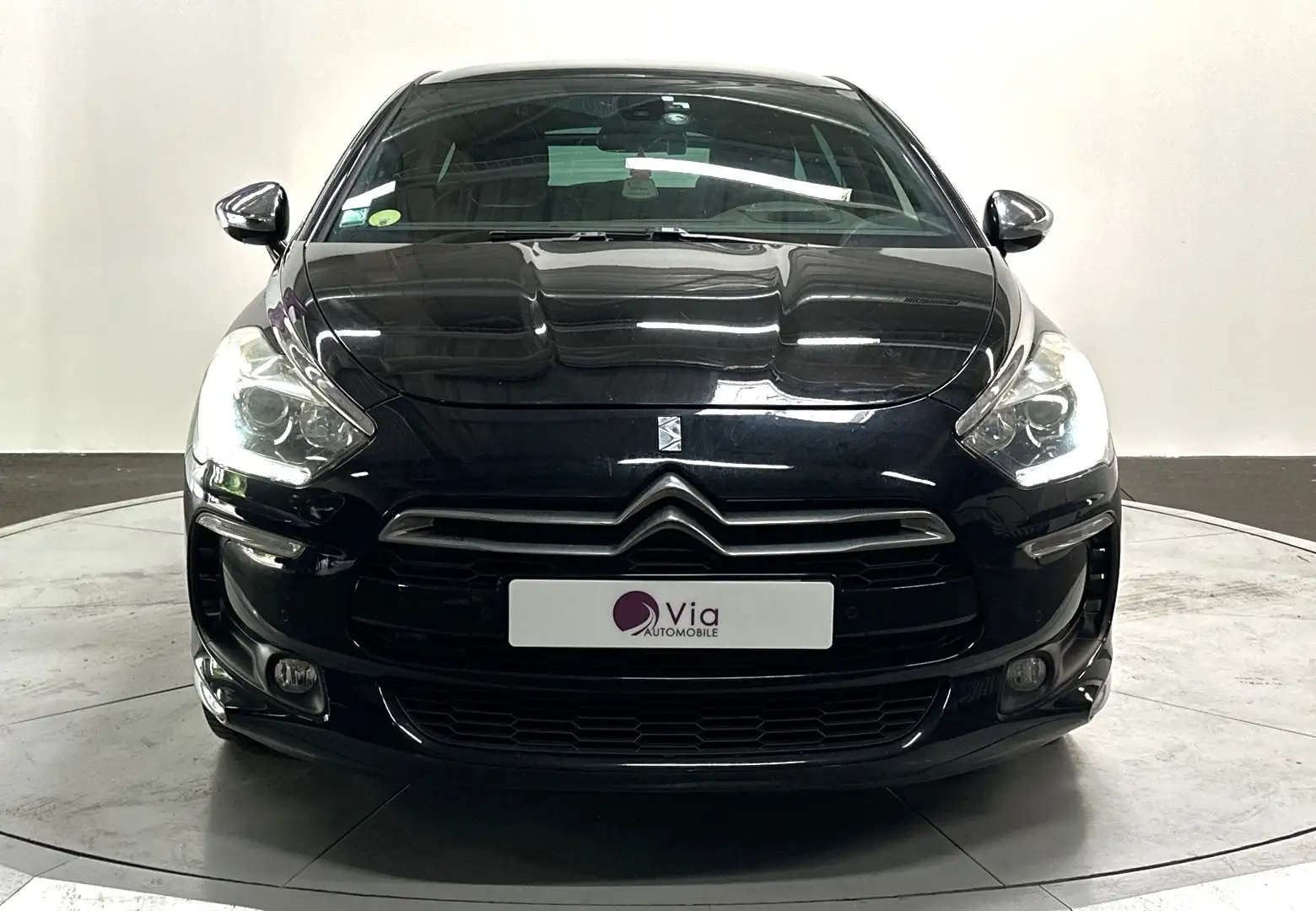 Citroen DS5 2LHDi 160 So Chic A / Carnet d\u0027entretien Comp Negro - 2