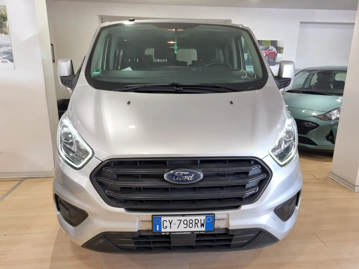 Ford Tourneo Custom 2.0 130CV TREND 9 POSTI Grigio - 1