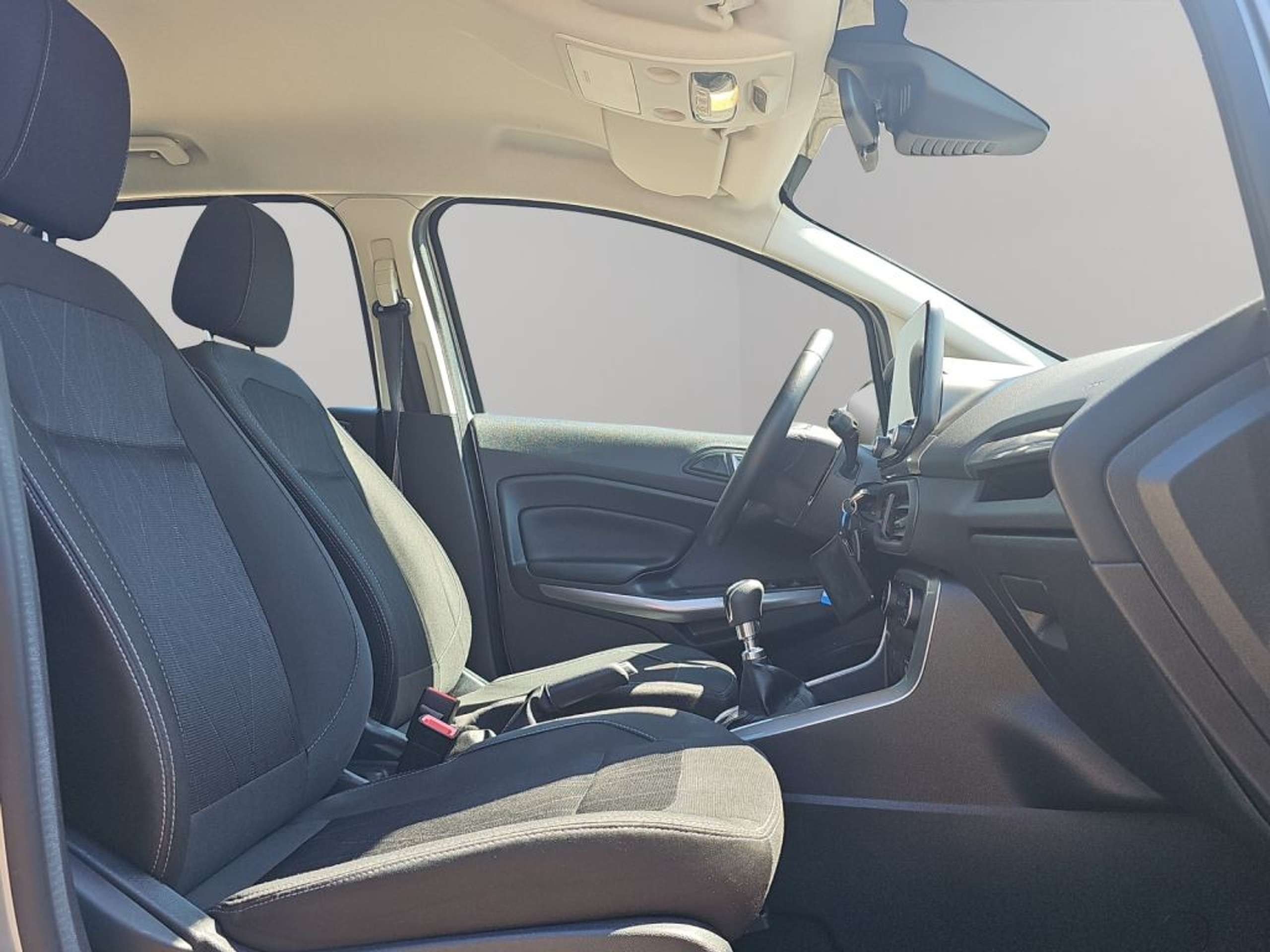Fahrzeugabbildung Ford EcoSport COOL&CONNECT 1.0 Ltr. 125 PS *SHZ*FSH* - mit KI generiert/bearbeitet