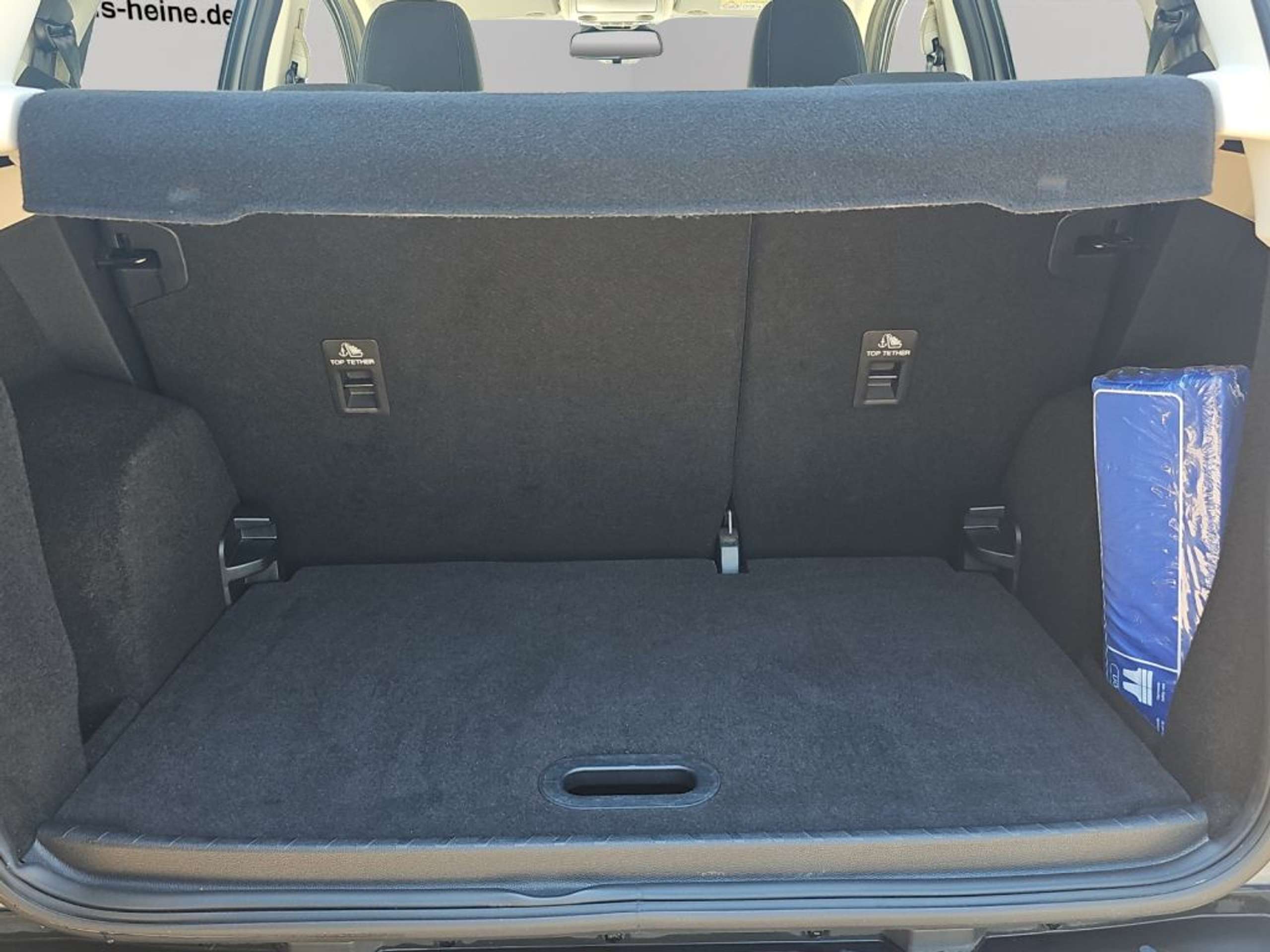 Fahrzeugabbildung Ford EcoSport COOL&CONNECT 1.0 Ltr. 125 PS *SHZ*FSH* - mit KI generiert/bearbeitet