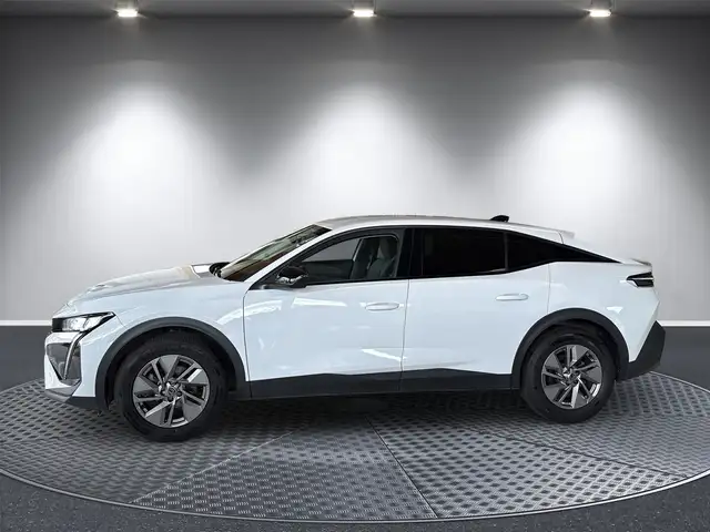 Peugeot 408 view 2