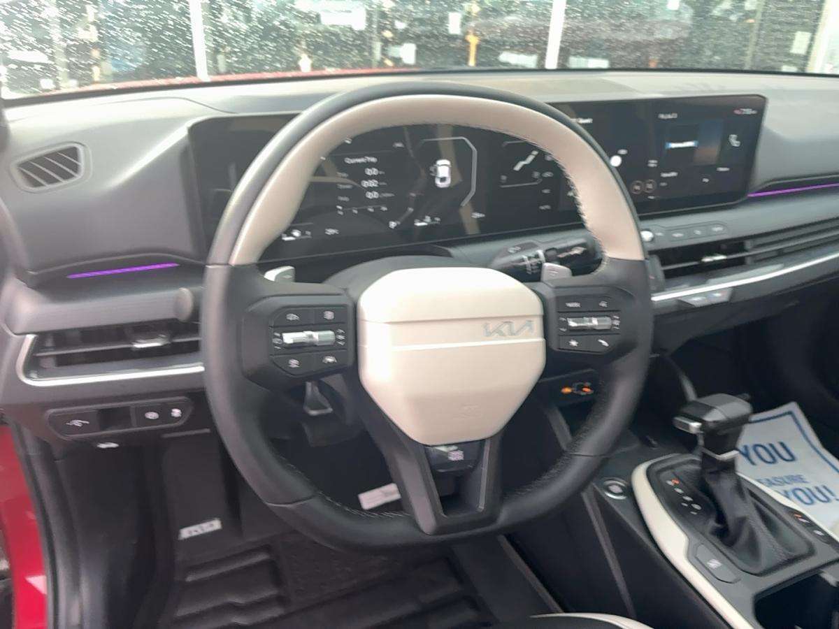 used 2025 Kia K4 car, priced at $31,999