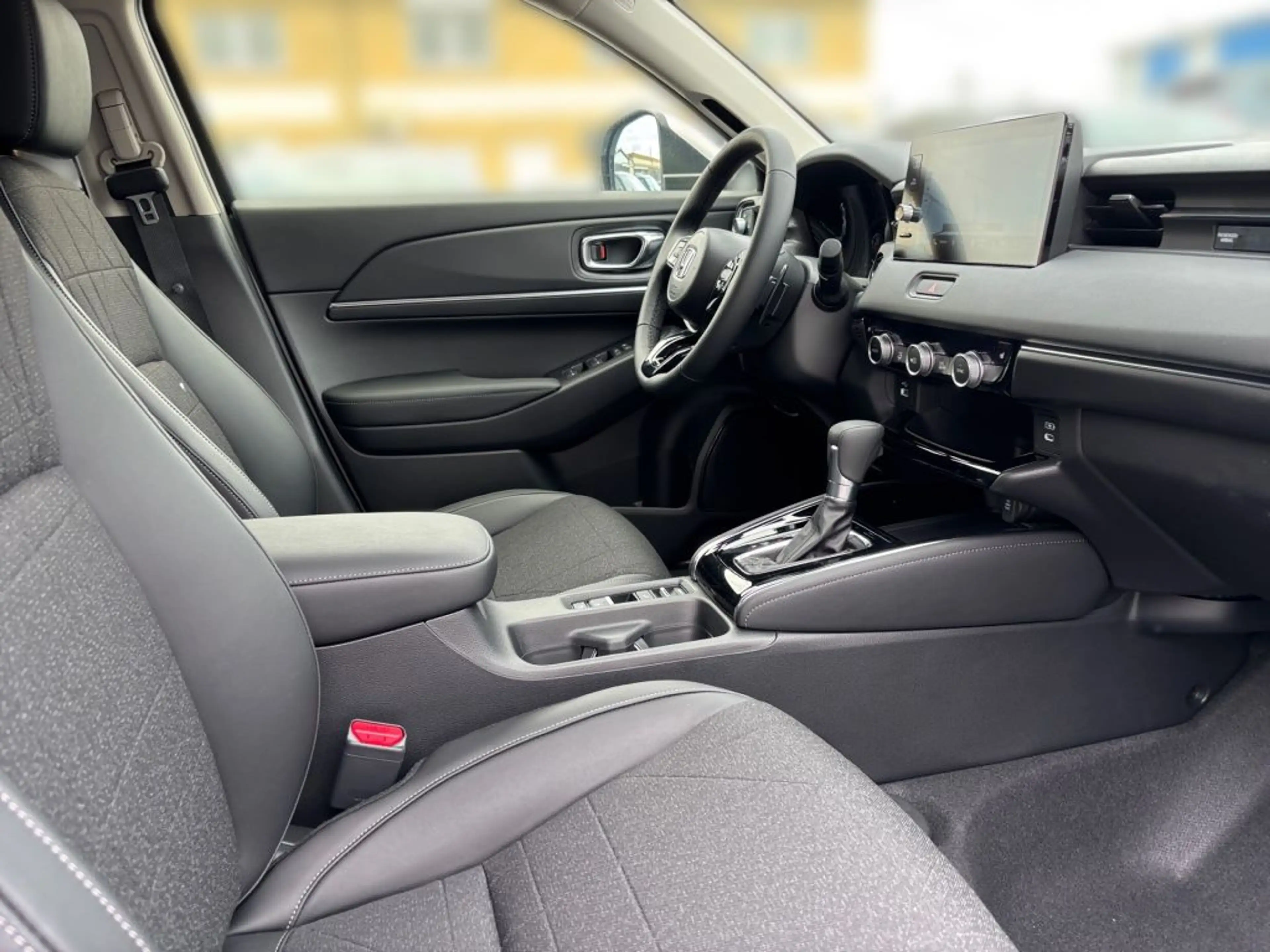 Honda HR-V e:HEV 1.5 i-MMD Hybrid Advance (RV/RV) — photo 14
