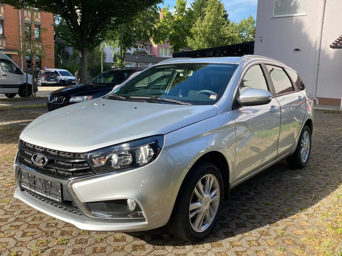 Lada Vesta Basis Zilver - 1