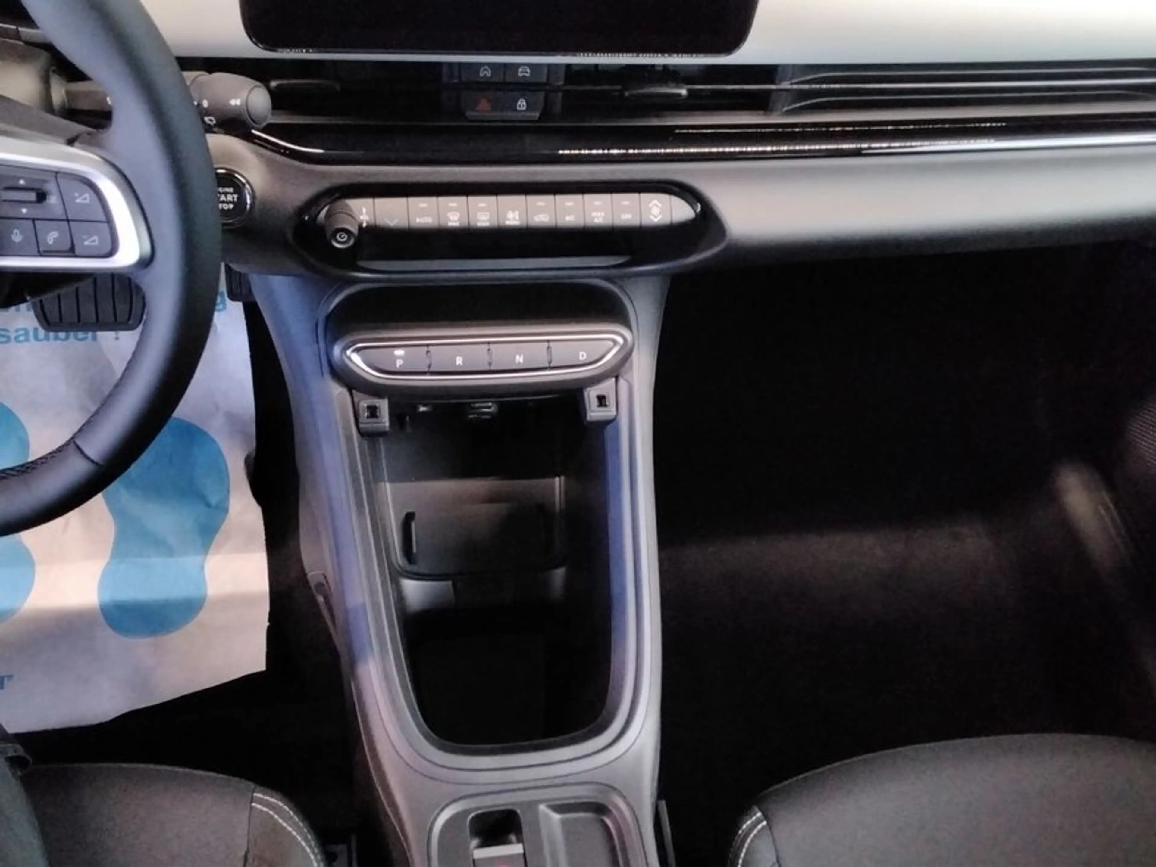 Fiat 600 HYBRID BUSINESS EDITION — photo 14