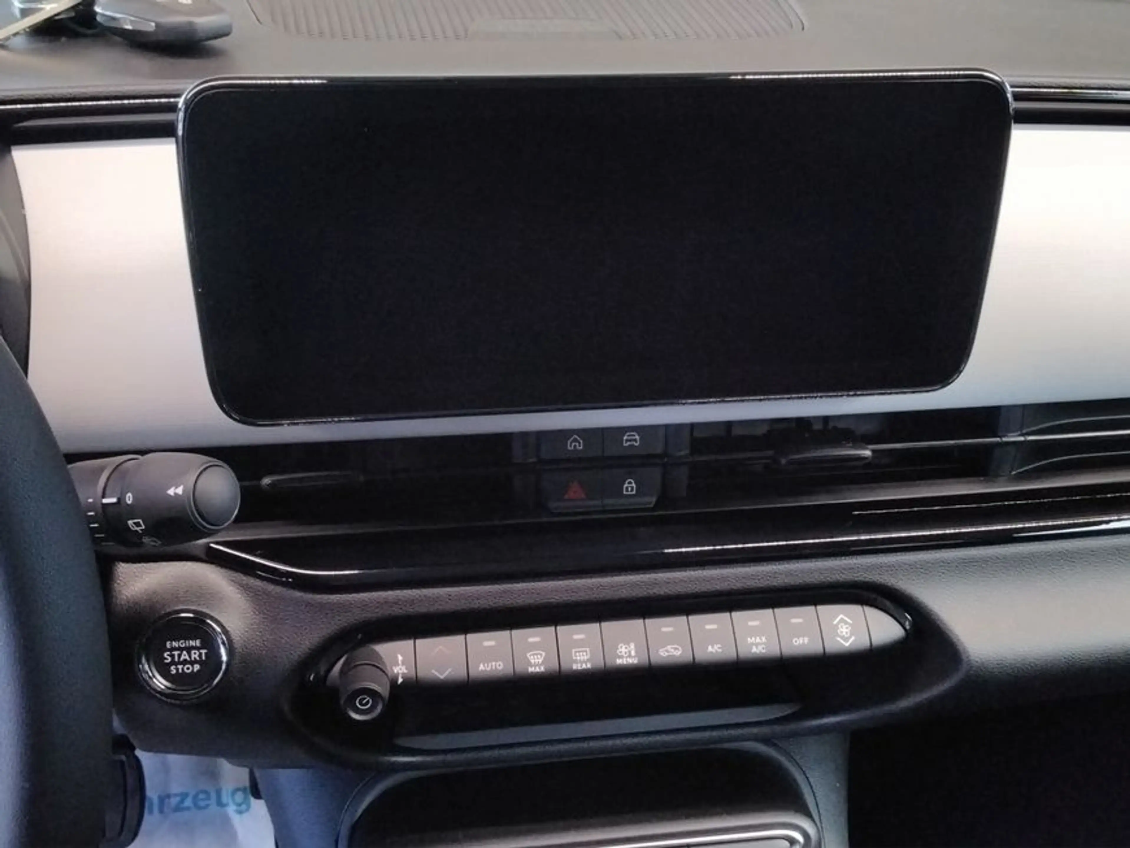 Fiat 600 HYBRID BUSINESS EDITION — photo 15