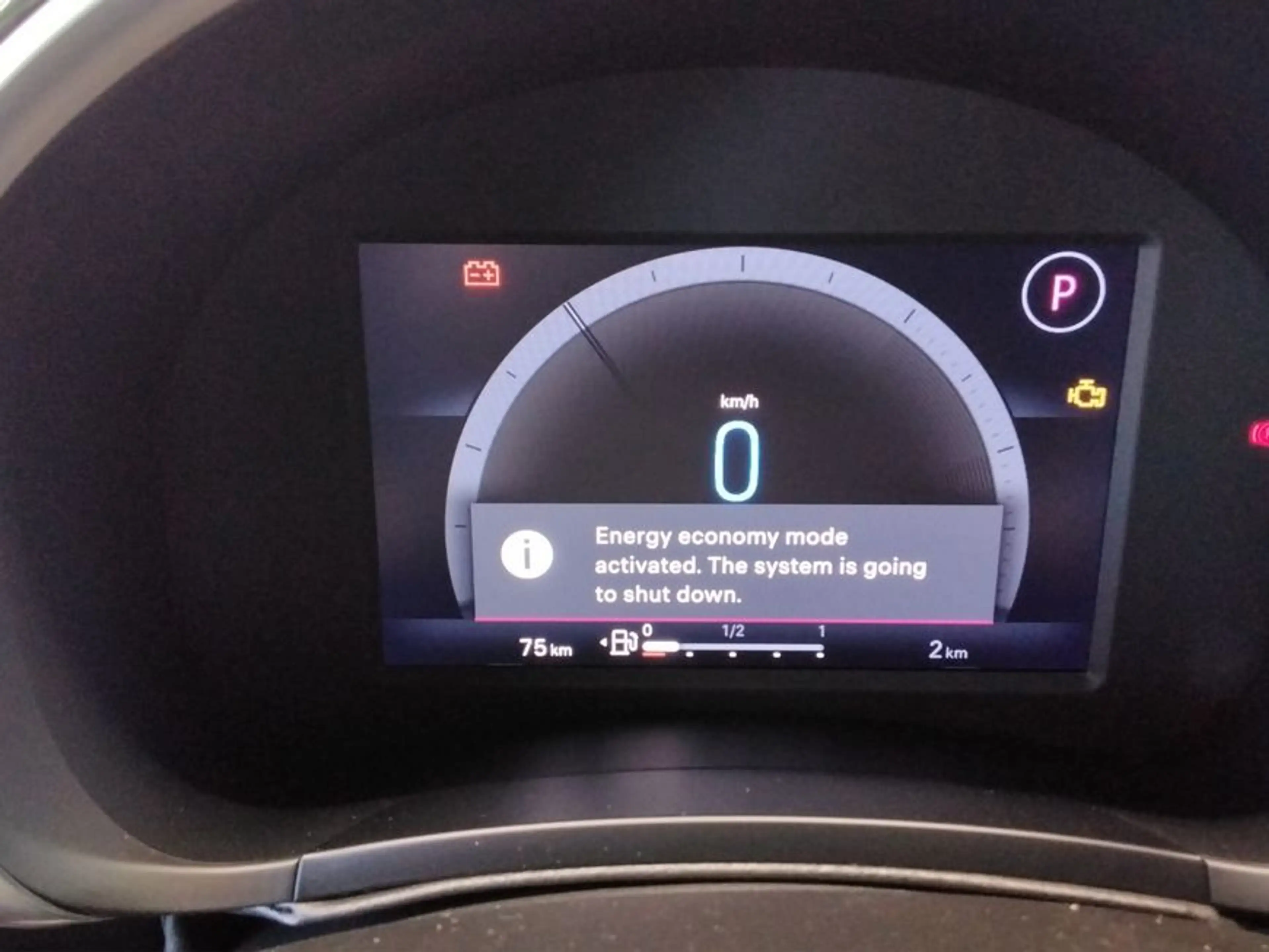Fiat 600 HYBRID BUSINESS EDITION — photo 12