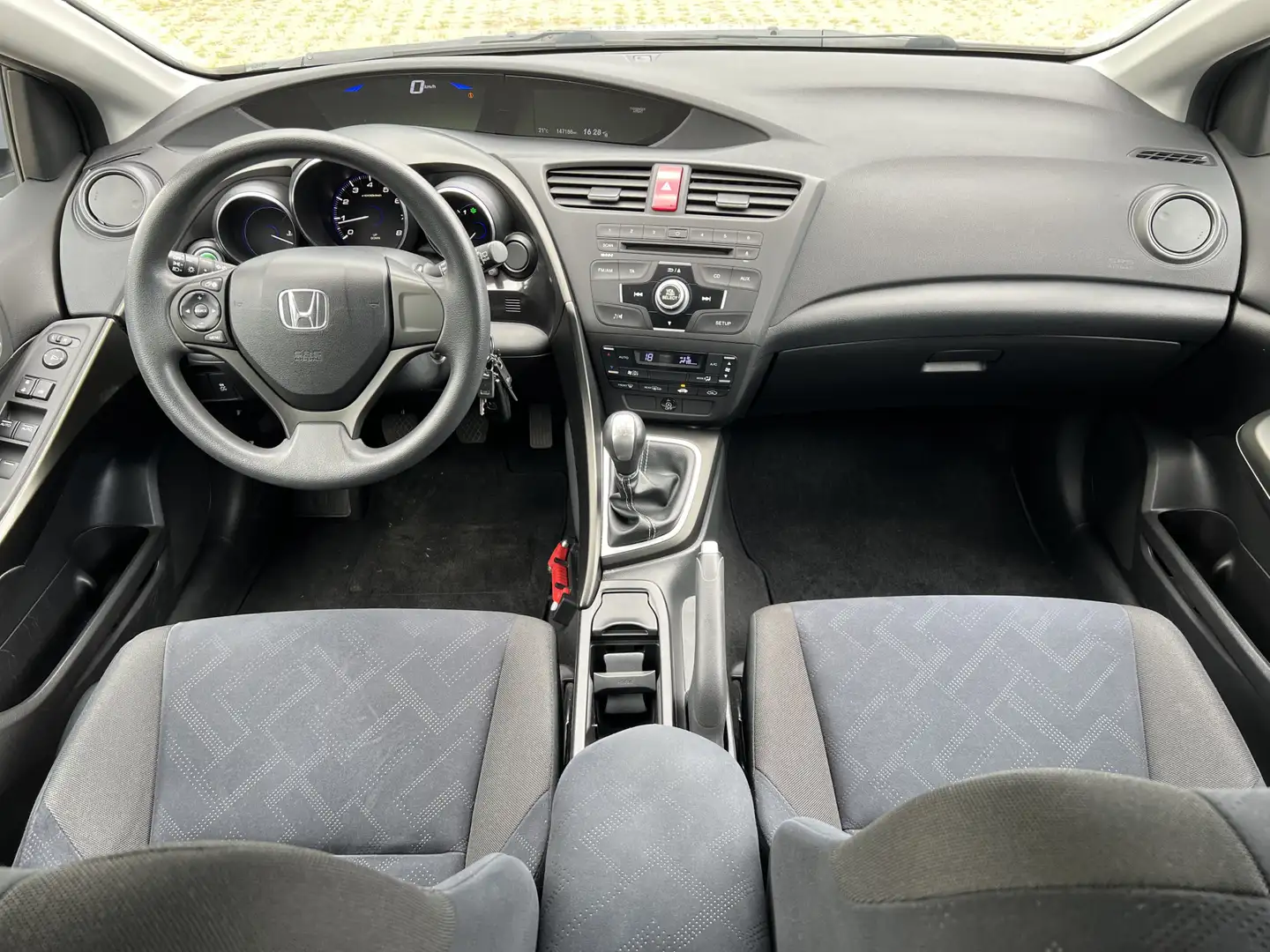 Honda Civic 1.8 Comfort NL-Auto Clima / Lm velg / Afnb Trekhaa Grijs - 2