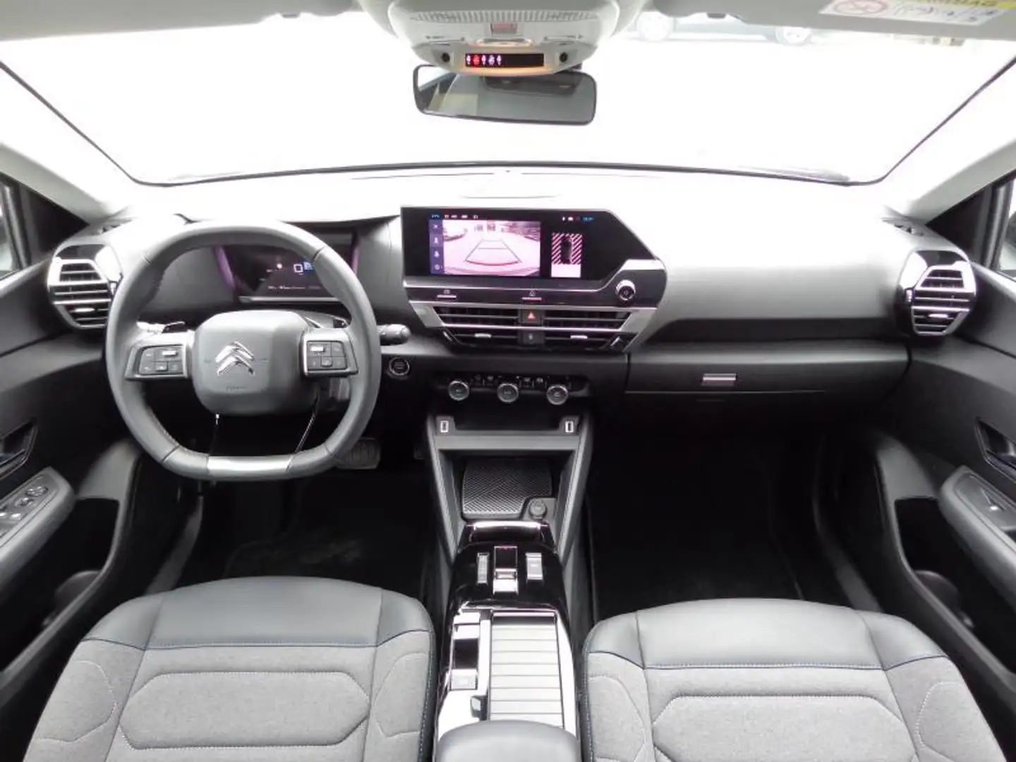 Citroen C4 1.5HDi EAT8 - Caméra - GPS Noir - 2