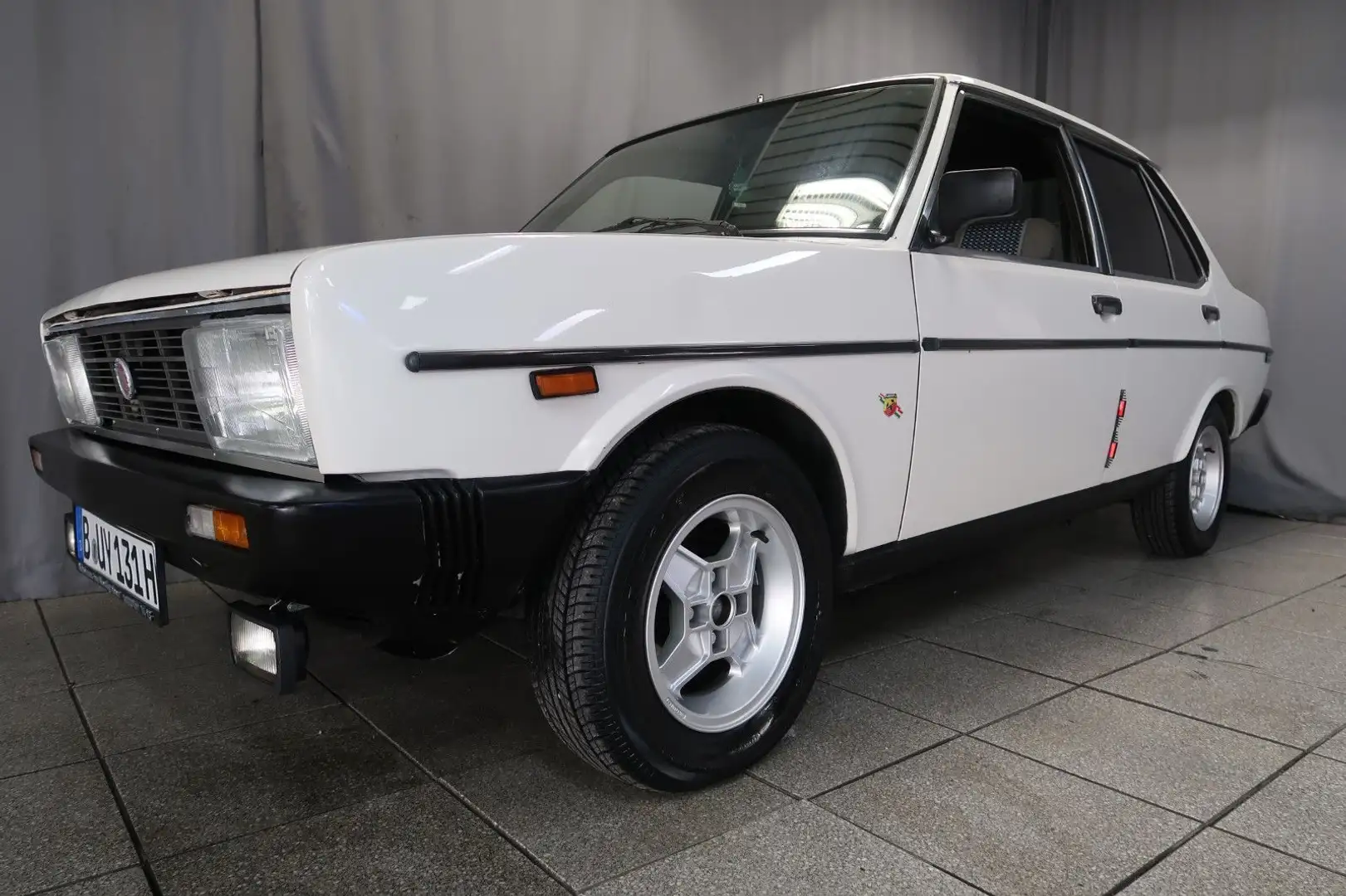 Fiat 131 aus Erstbesitz in D,ERST 71000Km Weiß - 1