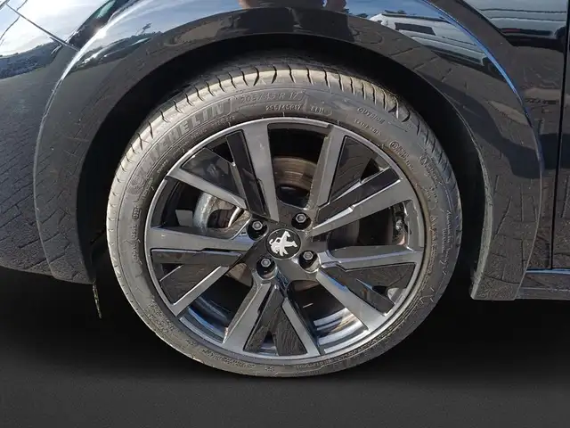 Peugeot 208 view 7