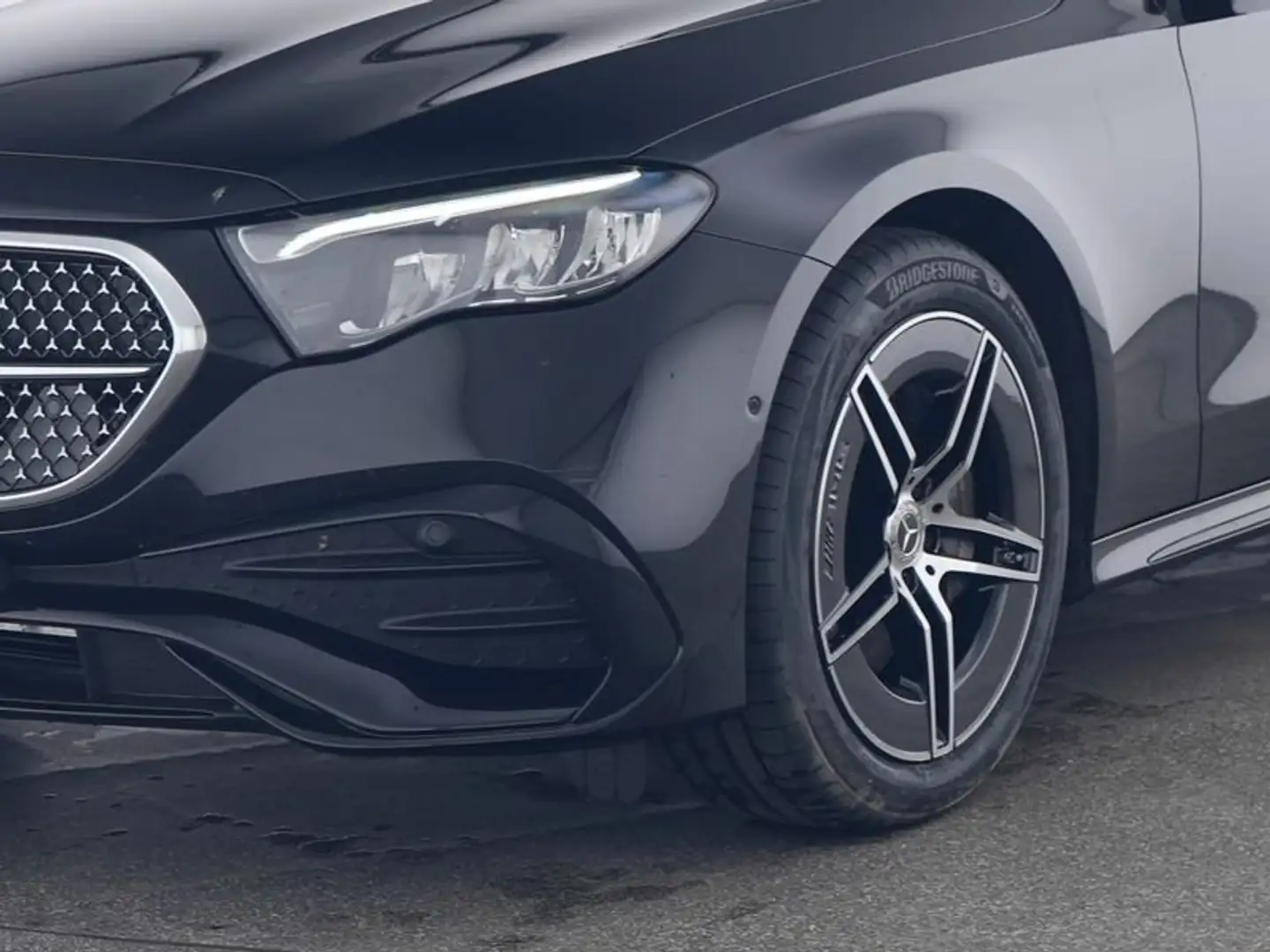 Mercedes-Benz E 220 T d 4M AMG Night AHK/Ambi/Tot/Distr/Kamera Schwarz - 2
