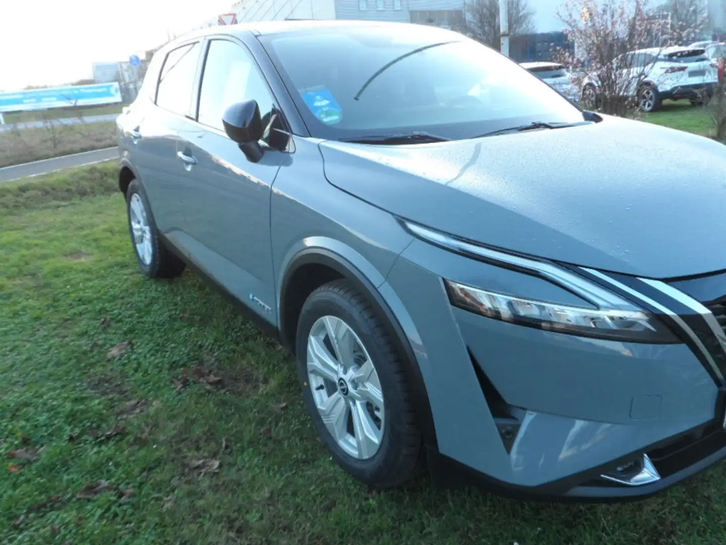 Nissan Qashqai N-Connecta e-Power (J12) Businespaket Grau - 2