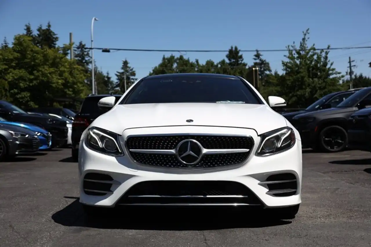 Mercedes-Benz E-Class photo Mercedes-Benz E-Class
