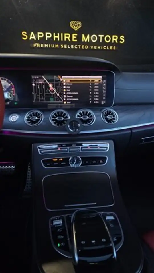 Mercedes-Benz E-Class photo Mercedes-Benz E-Class