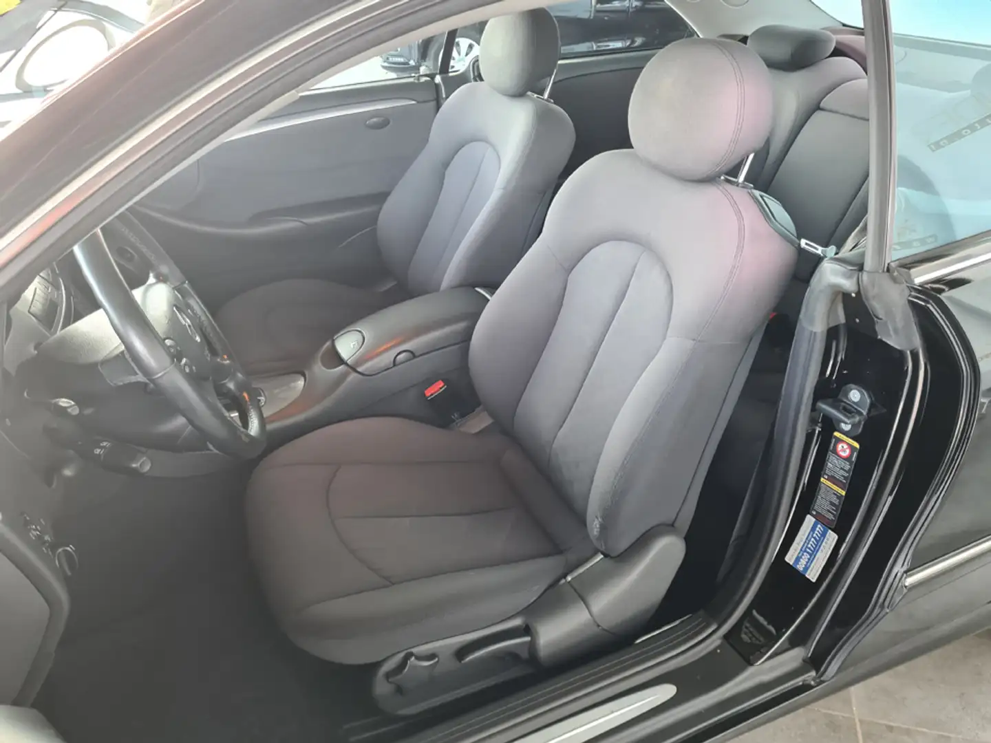 Mercedes-Benz CLK 200 CLK-Klassse Coupé K. Avantgarde Zwart - 2
