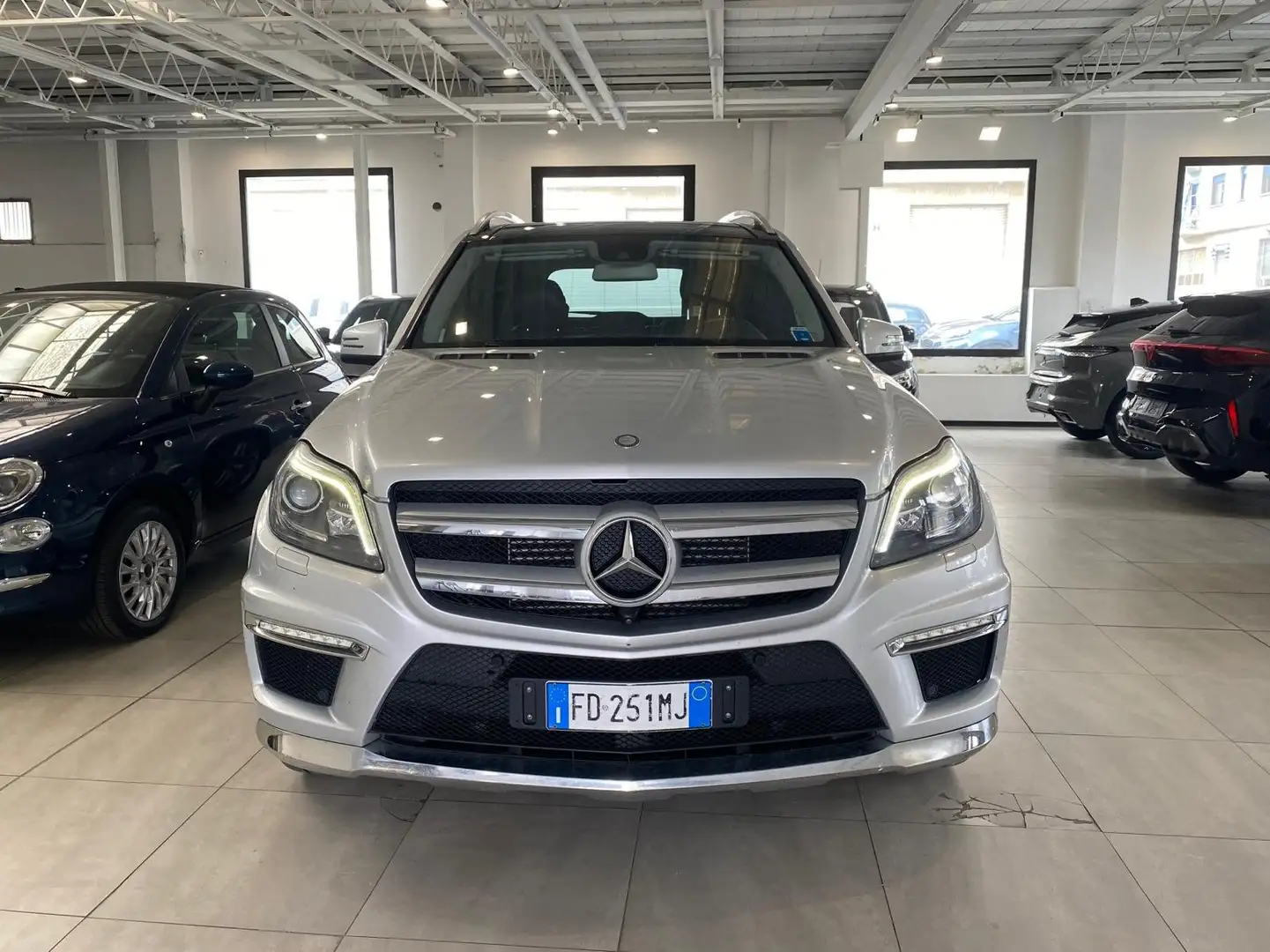 Mercedes-Benz GL 350 3.0 bluetec 258CV 4matic Premium automatico Argintiu - 2