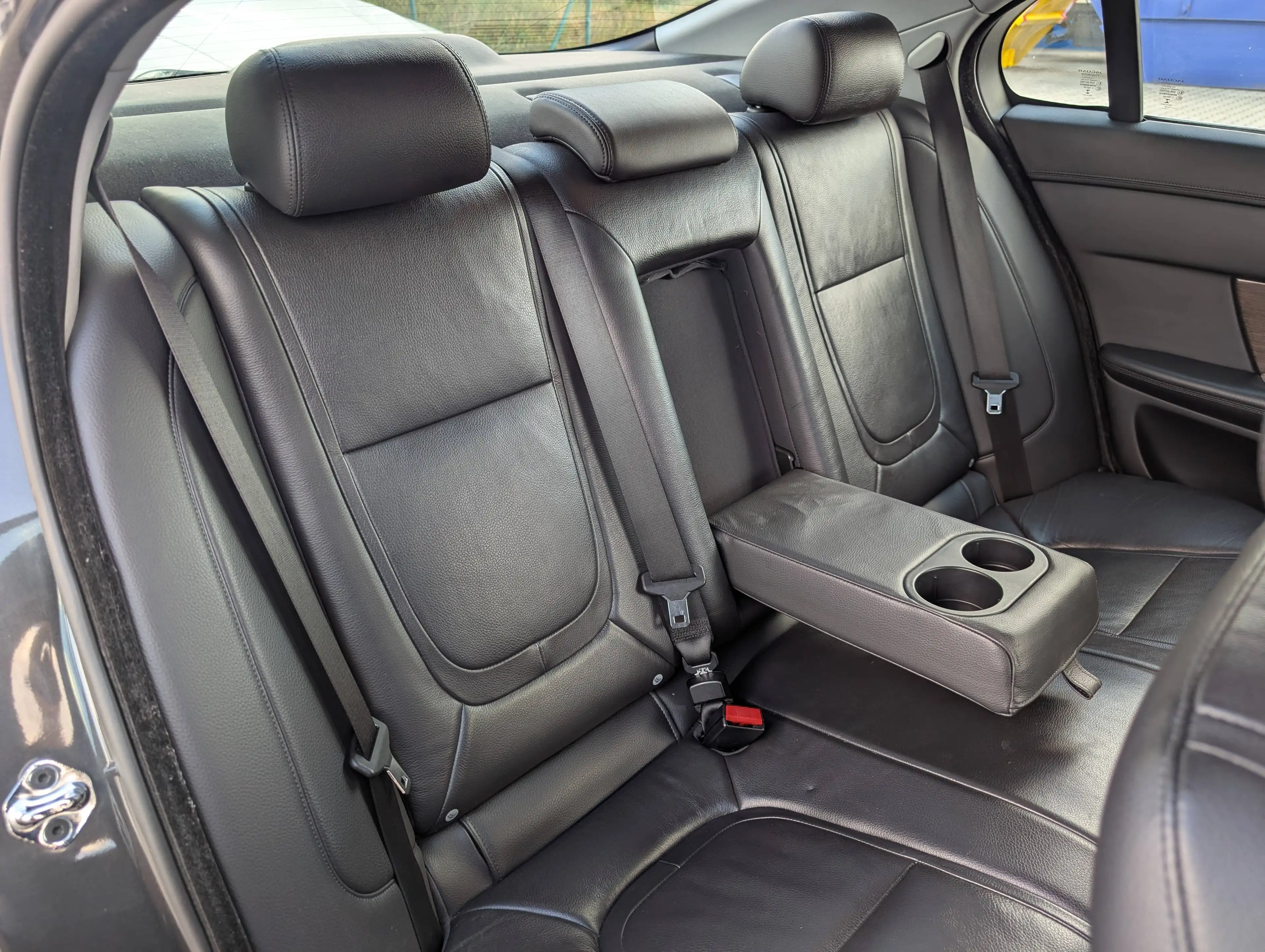 Jaguar XF 3.0 V6 Diesel — photo 15