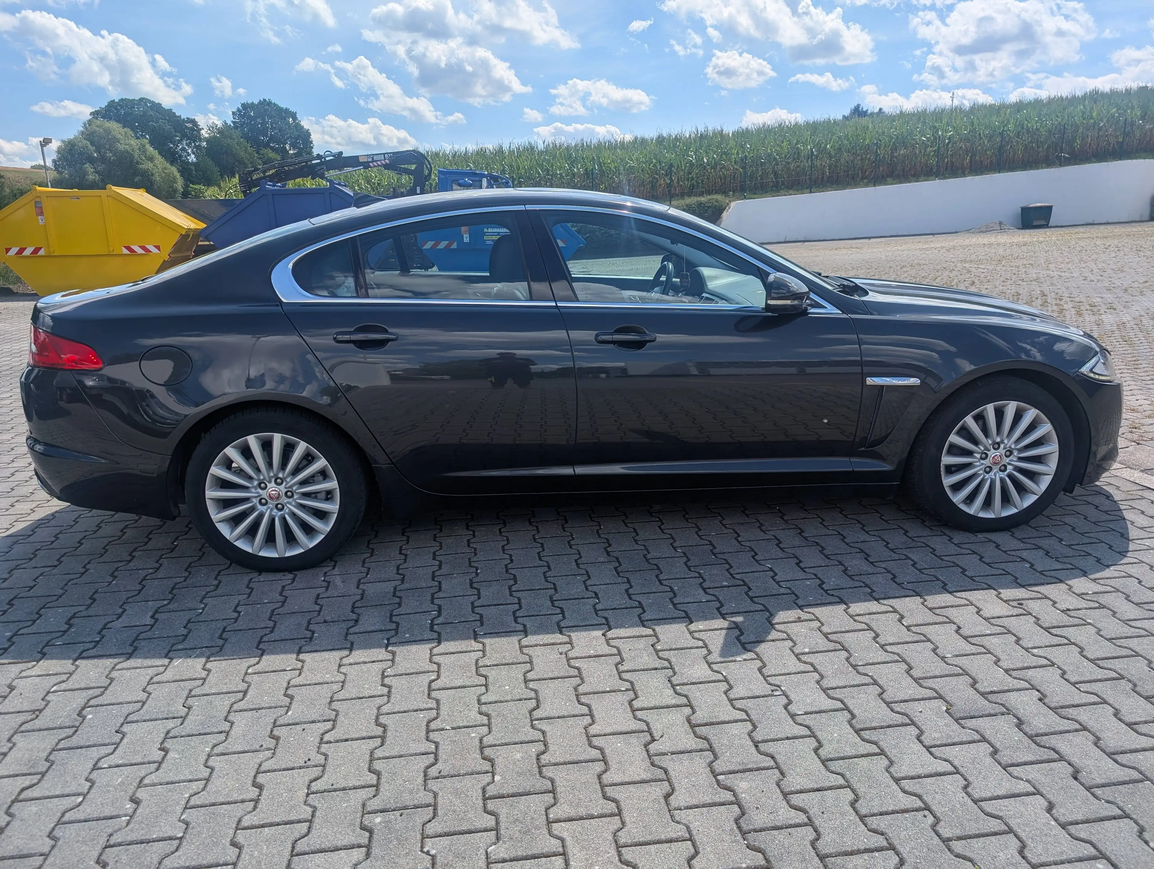 Jaguar XF 3.0 V6 Diesel — photo 7