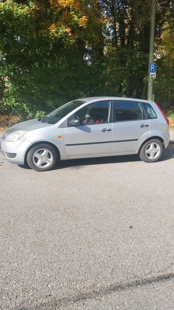 Ford Fiesta 1.3 Viva X - 1