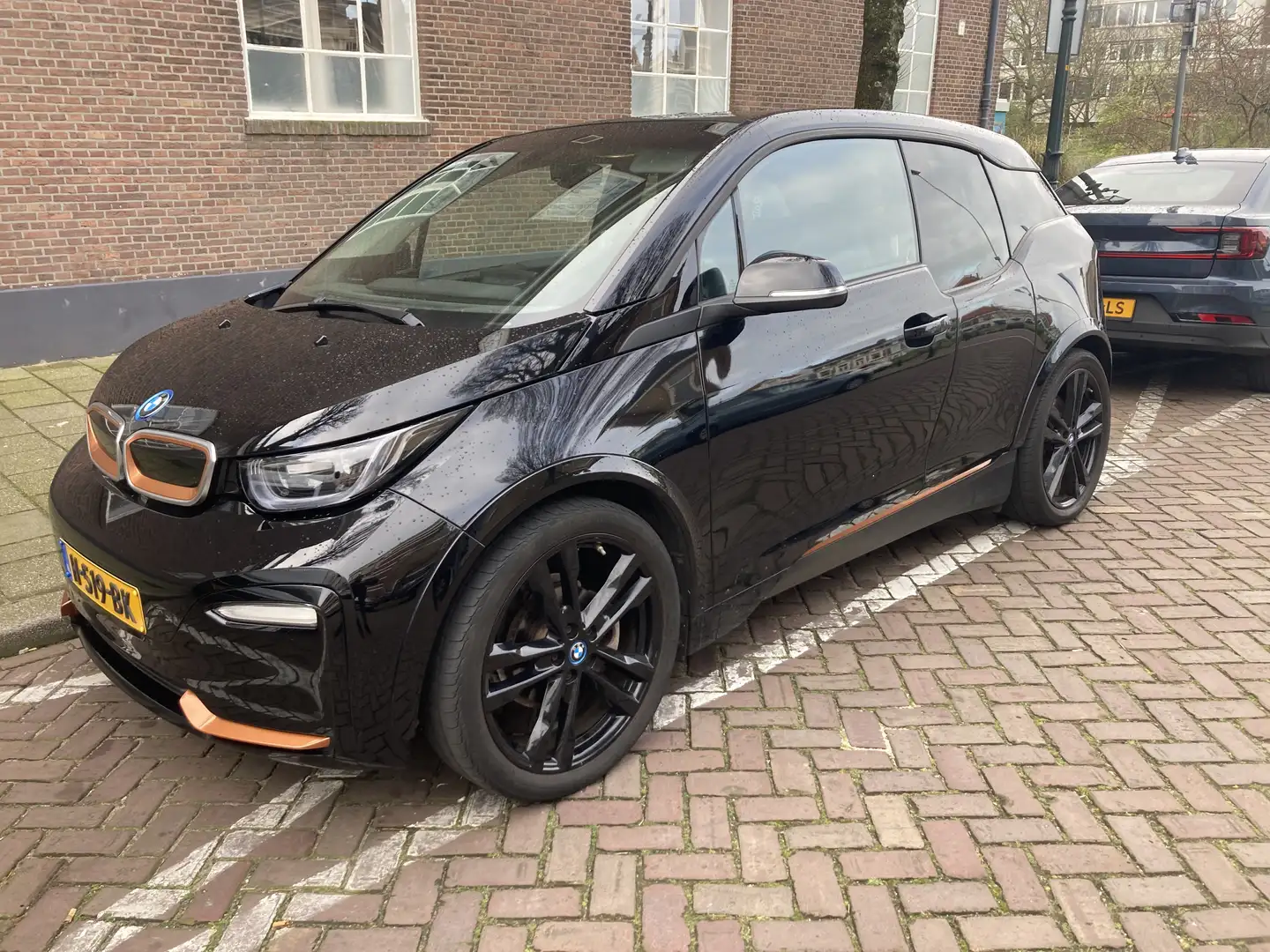 BMW i3 S 120Ah RoadStyle. Edition Zwart - 1