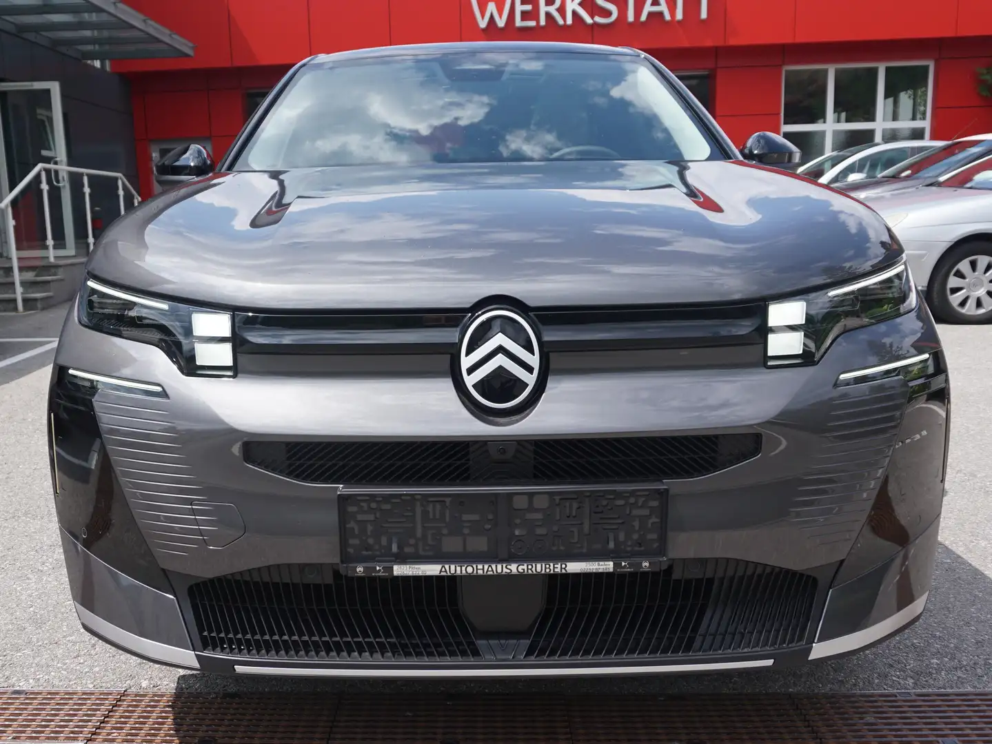 Citroen C5 Aircross Plug-in HYB 225 MAX Grau - 2