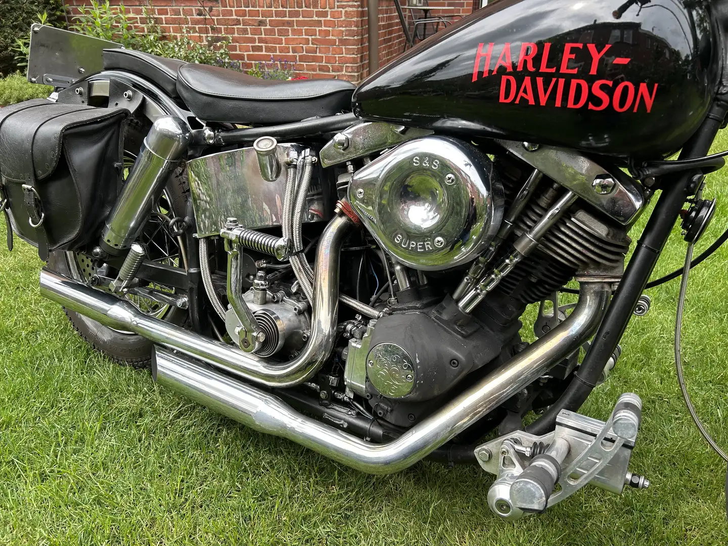 Harley-Davidson Super Glide FXE, Shovelhead, Bobber Noir - 2