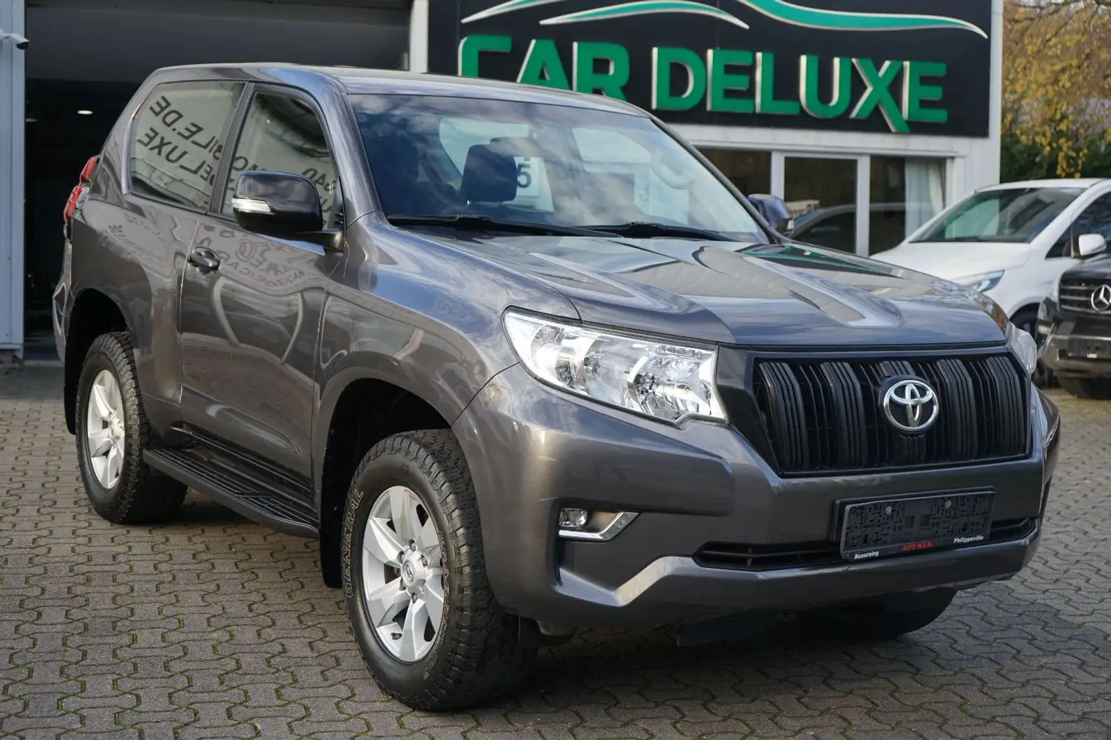Toyota Land Cruiser 2.8 D-4D AUTOMATIK/3-TÜRIG Gris - 1