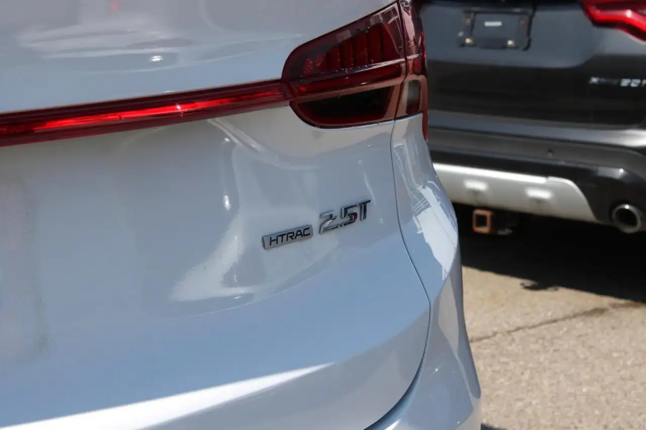Hyundai SANTA FE снимка Hyundai SANTA FE