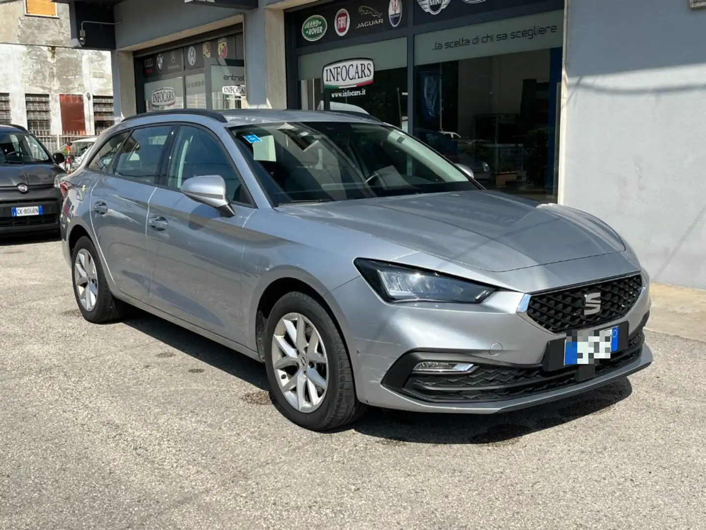 SEAT Leon Sportstourer 2.0(DIESEL) 150 CV DSG Style Promo Argento - 1