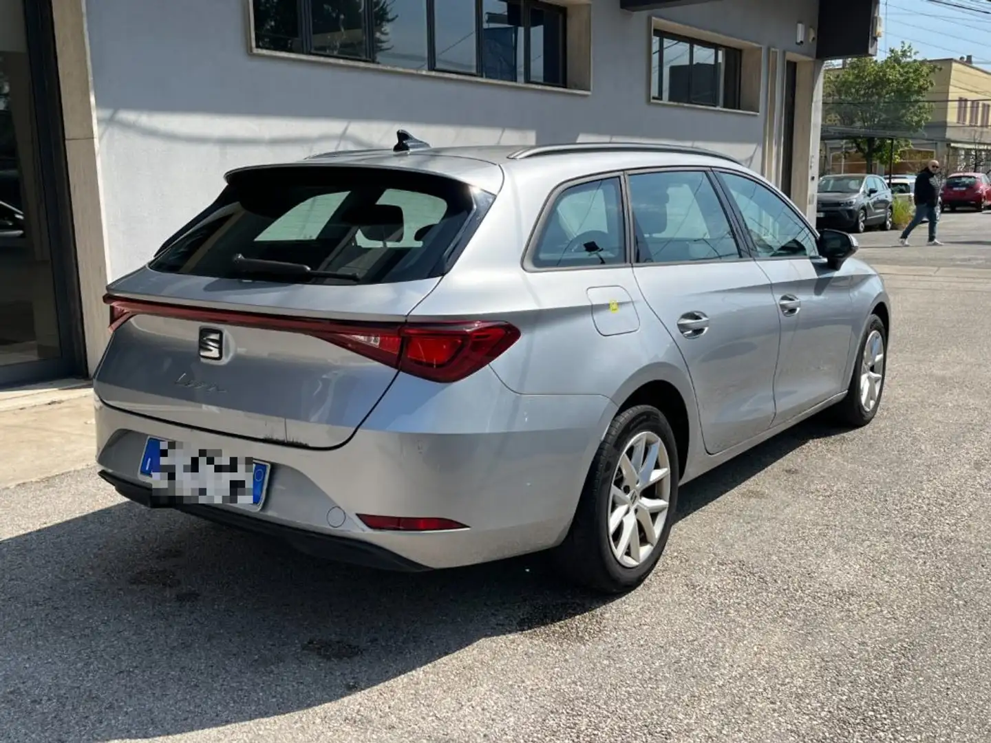 SEAT Leon Sportstourer 2.0(DIESEL) 150 CV DSG Style Promo Argento - 2
