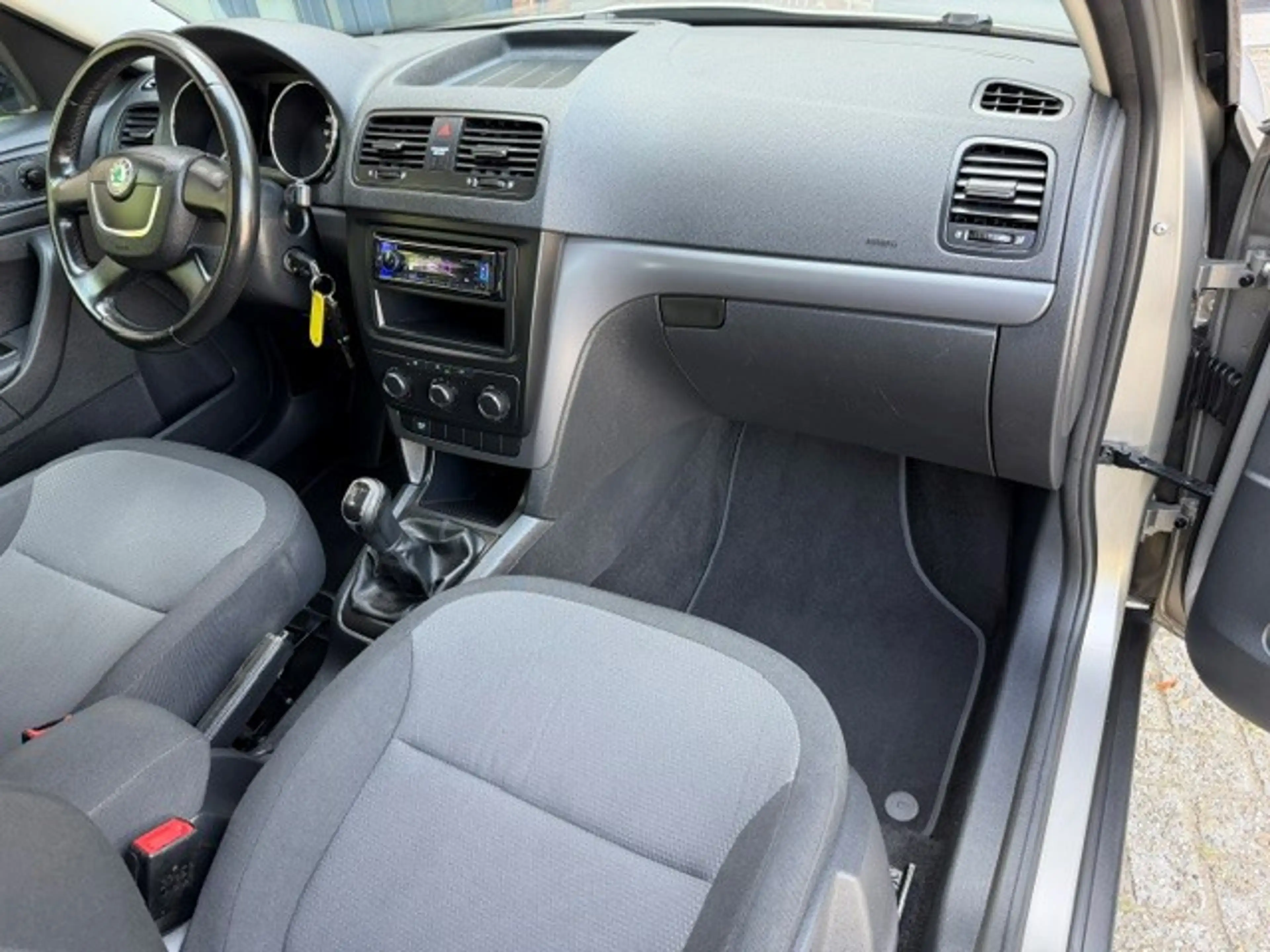 Skoda Yeti 1.2 TSI Active Plus,bj.2011. Airco, APK tot 06-202 — photo 7