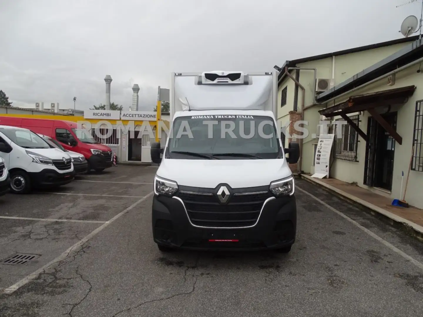 Renault Master ISOTERMICO + FRIGO E MENSOLE  IN ARRIVO Bianco - 2