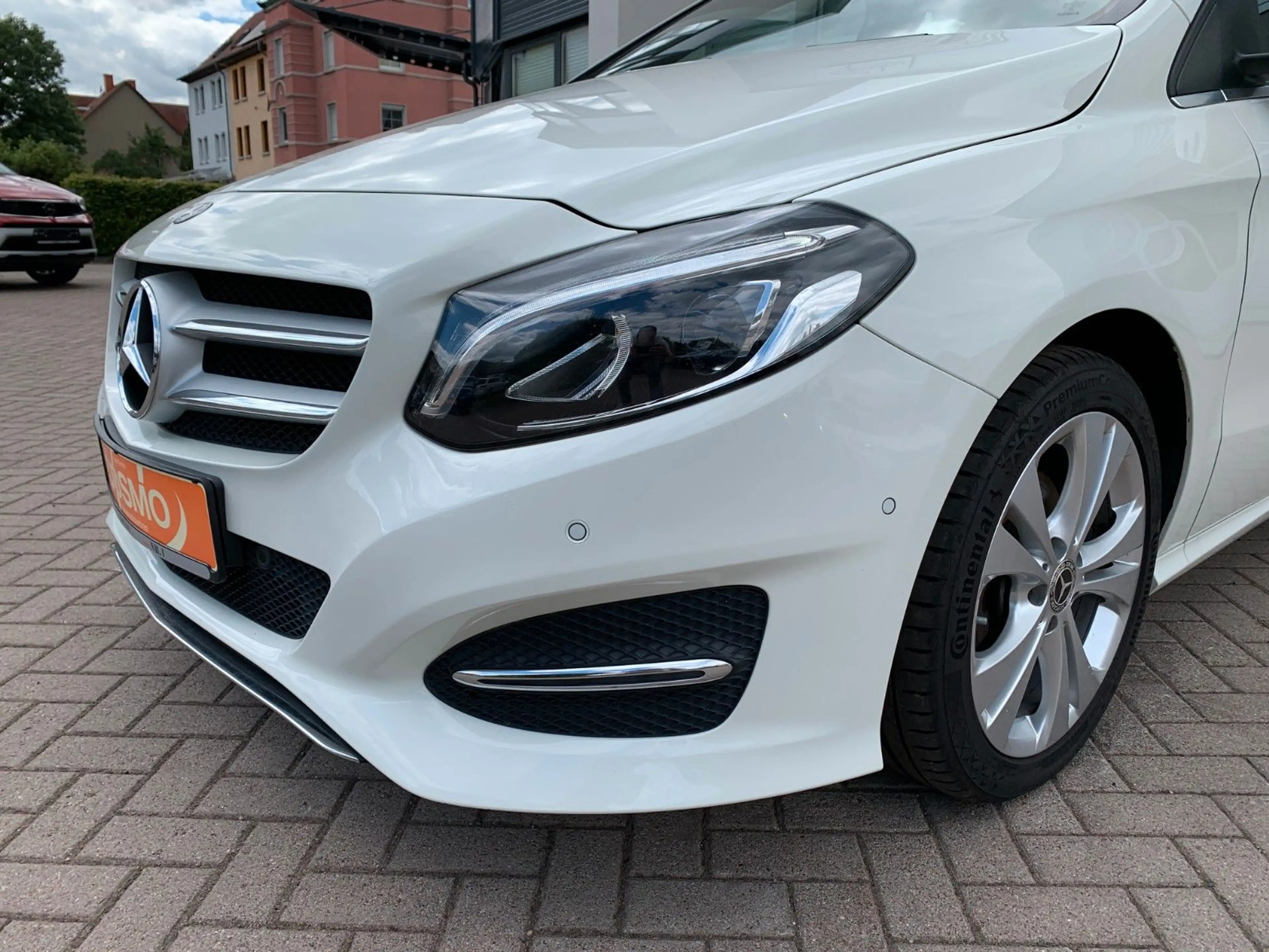 Mercedes-Benz B 200 B200 Urban Style LEDER+AHK+LED+Sitzhz — photo 25