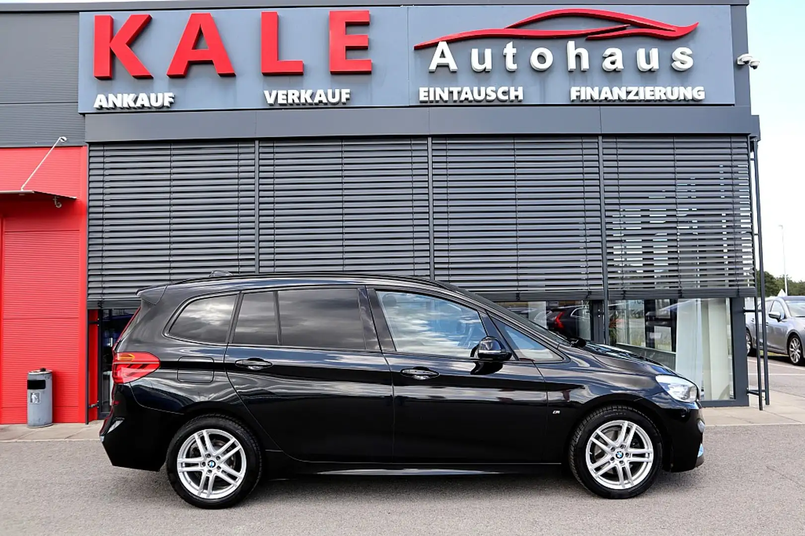 BMW 218 d xDrive Gran Tourer *M Sport* Aut. *LED*NAVI* Schwarz - 2