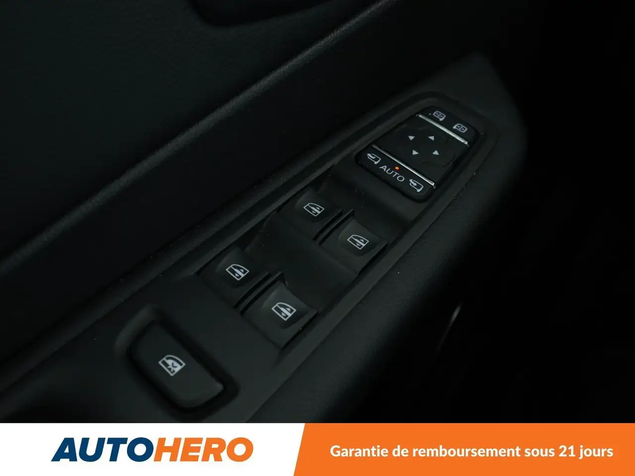 Renault Captur — photo 31