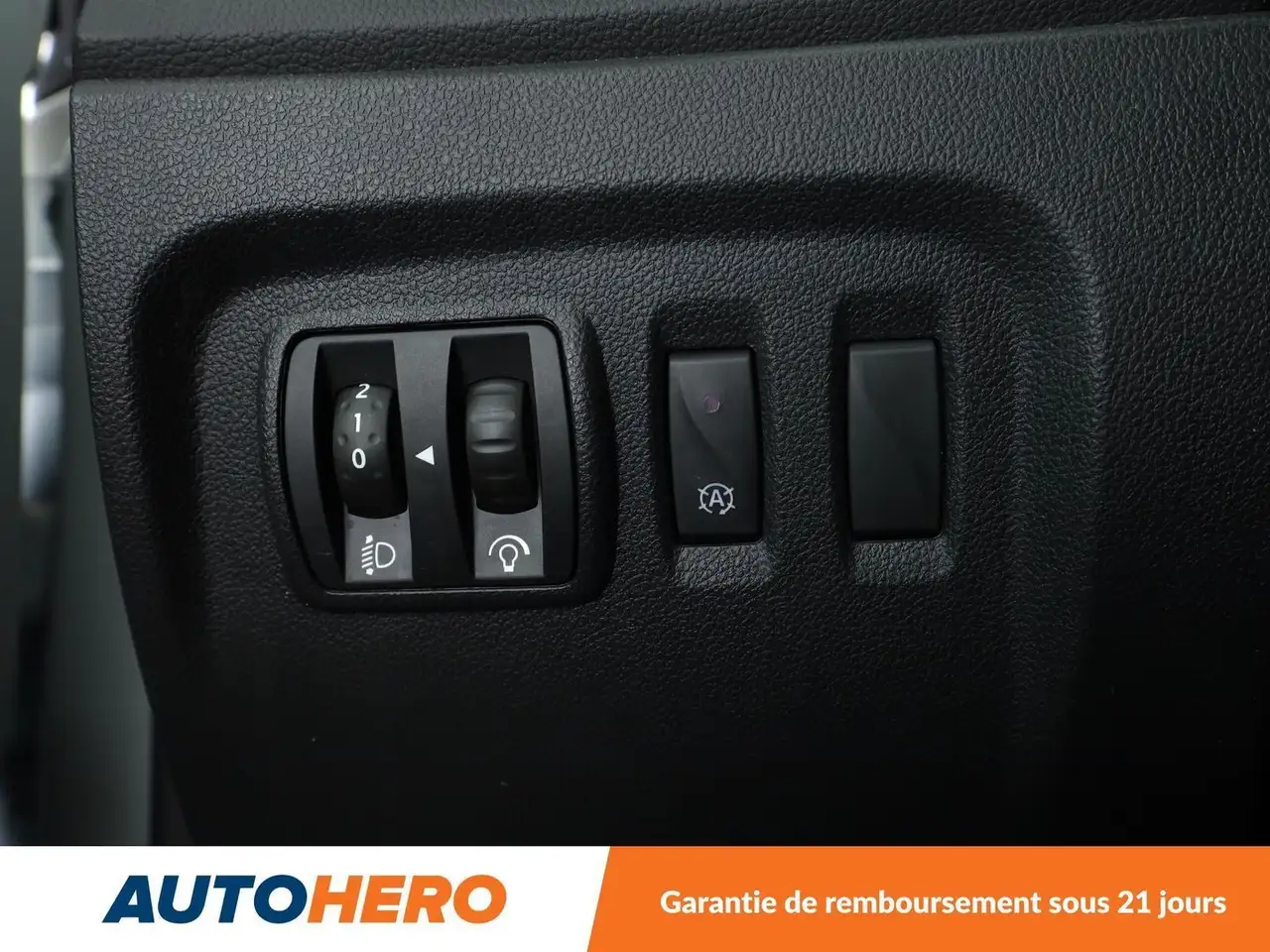 Renault Captur — photo 30