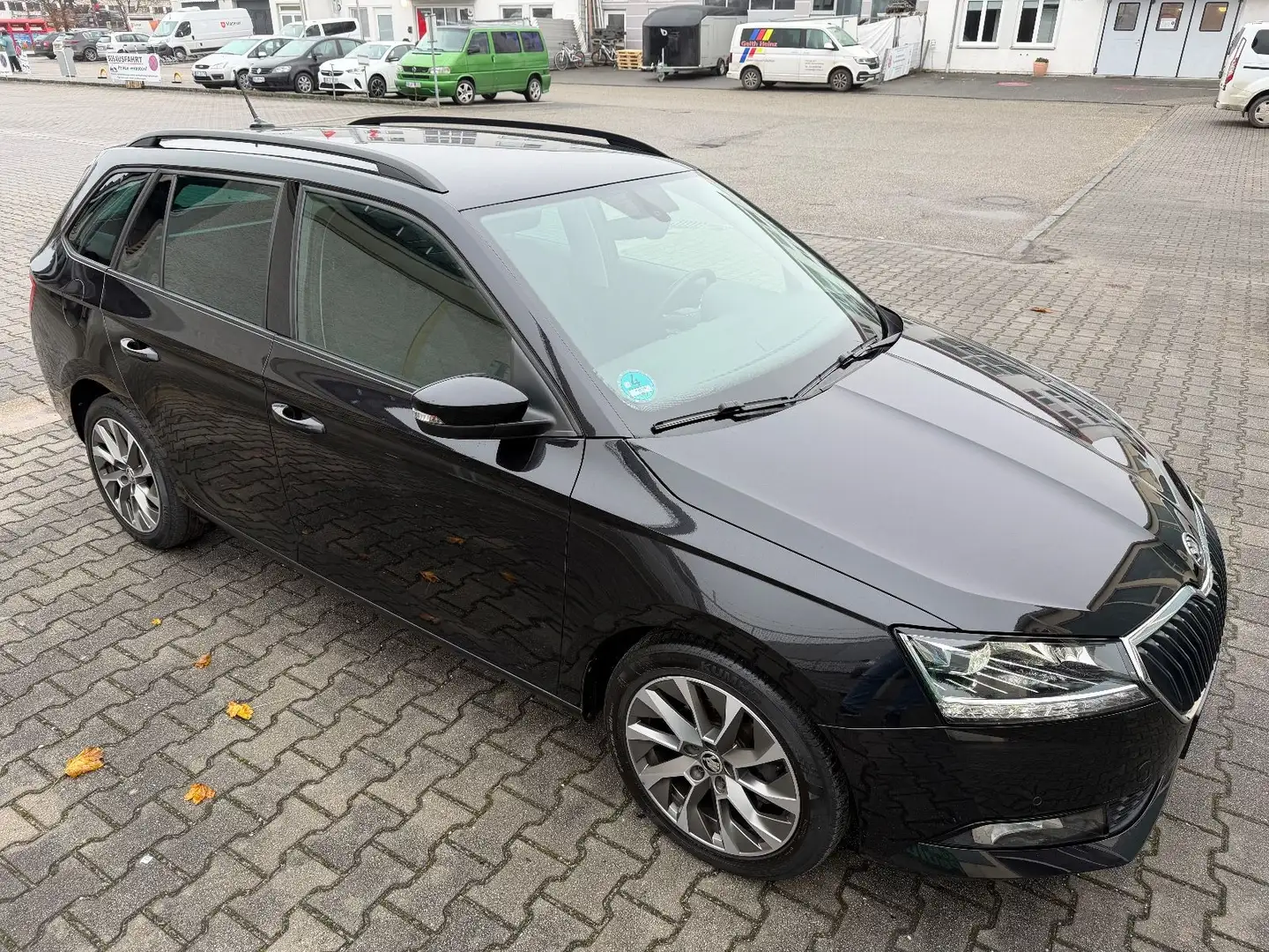 Skoda Fabia Combi 1.0 Best of°LED°NAVI°PDC°SITZHZG.° Noir - 1
