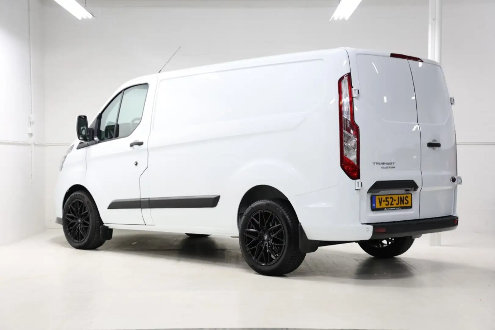 Ford Transit Custom 300 2.0TDCI L1 H1 130PK SPORT Stoelvw/Cam/18inch/4 Blanc - 2